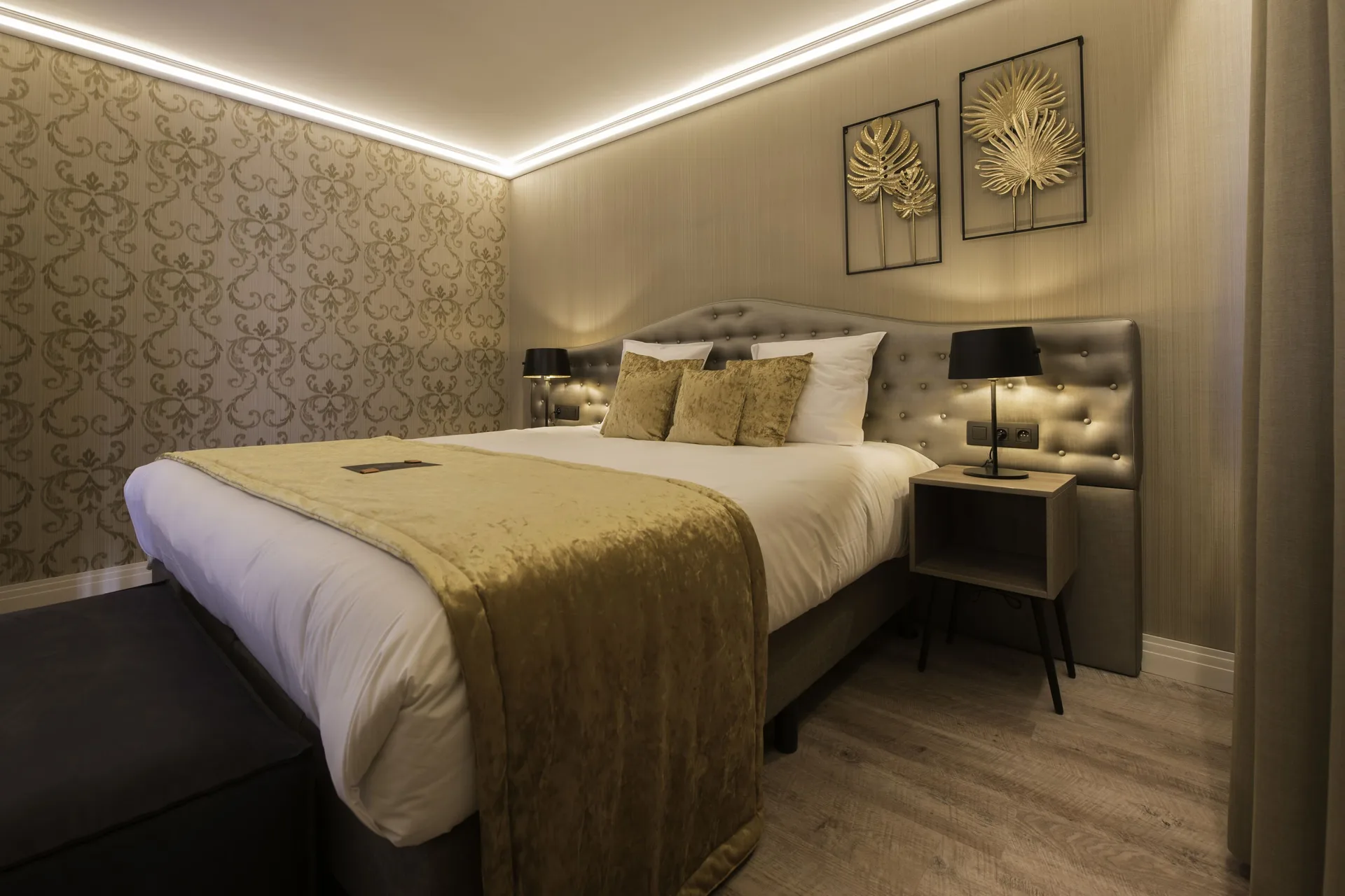 Hotel Acacia — room