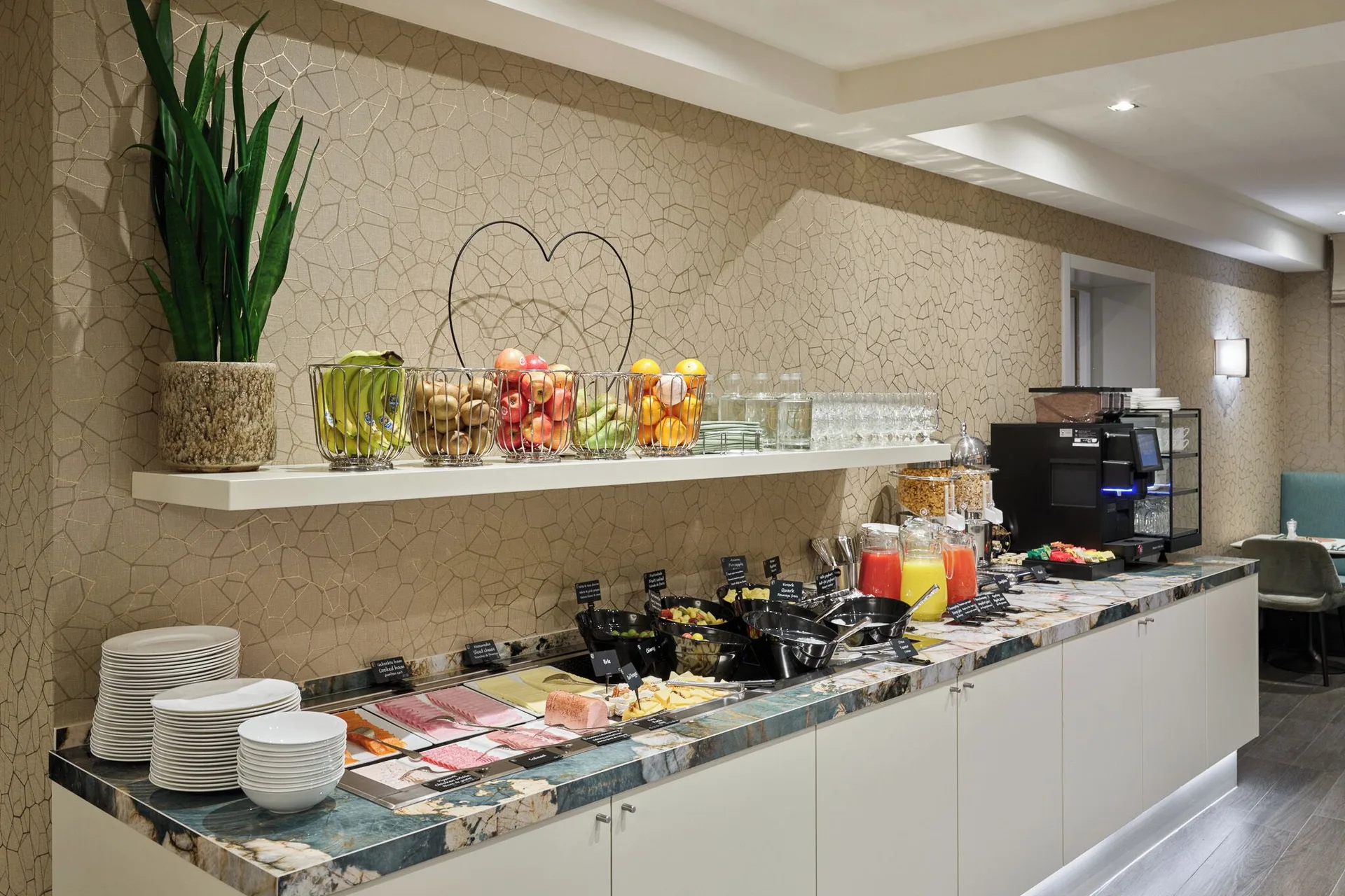 Hotel Aragon — restaurant