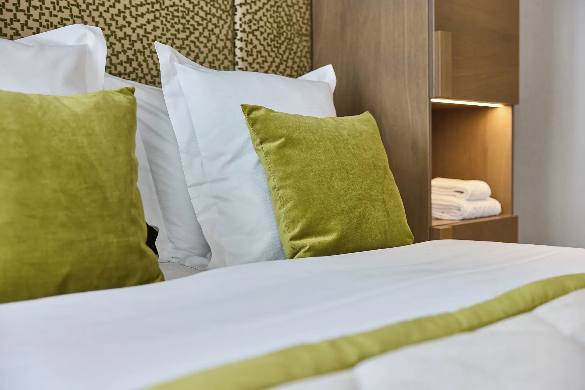 Hotel Aragon — room