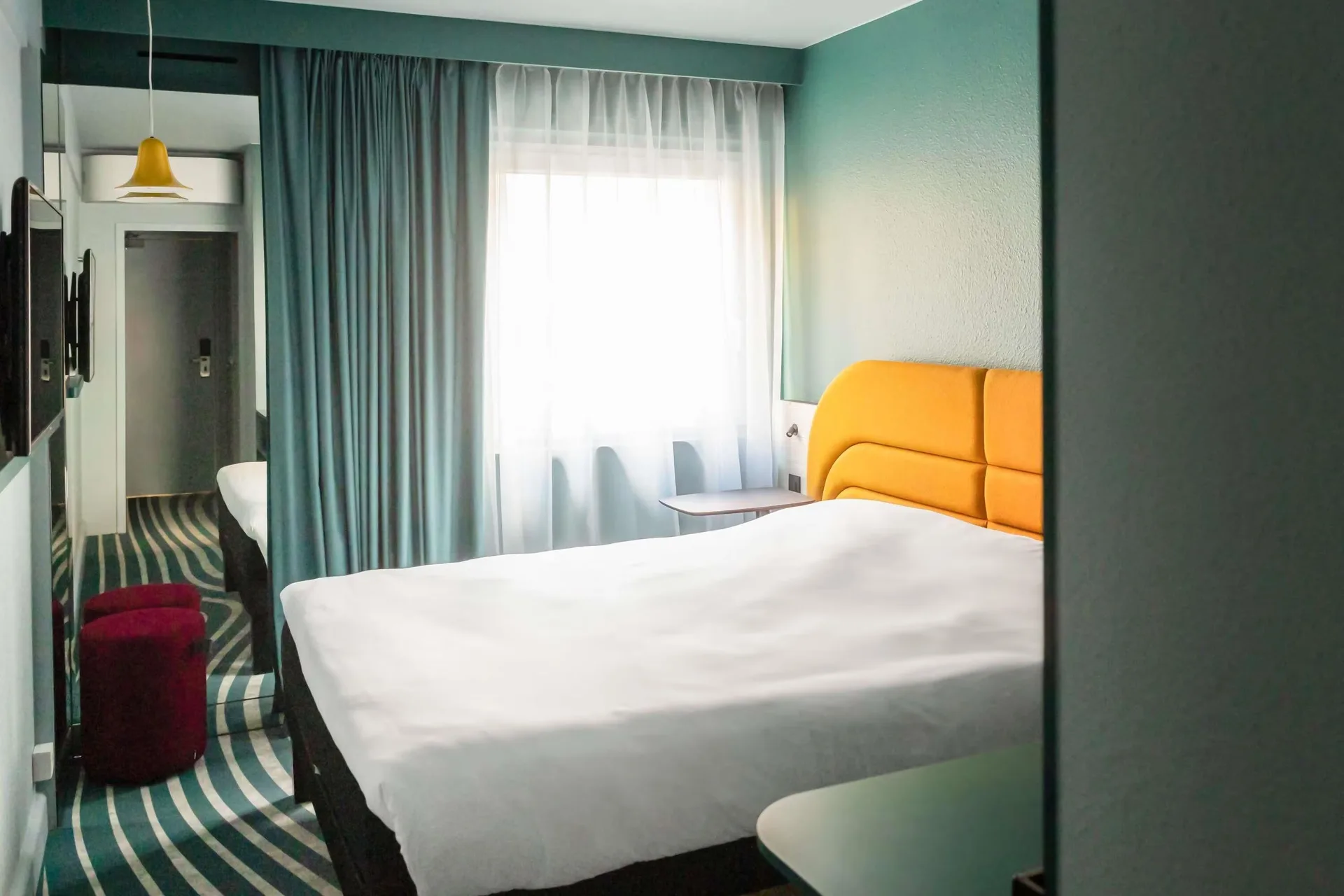 ibis Styles Brugge Centrum — room