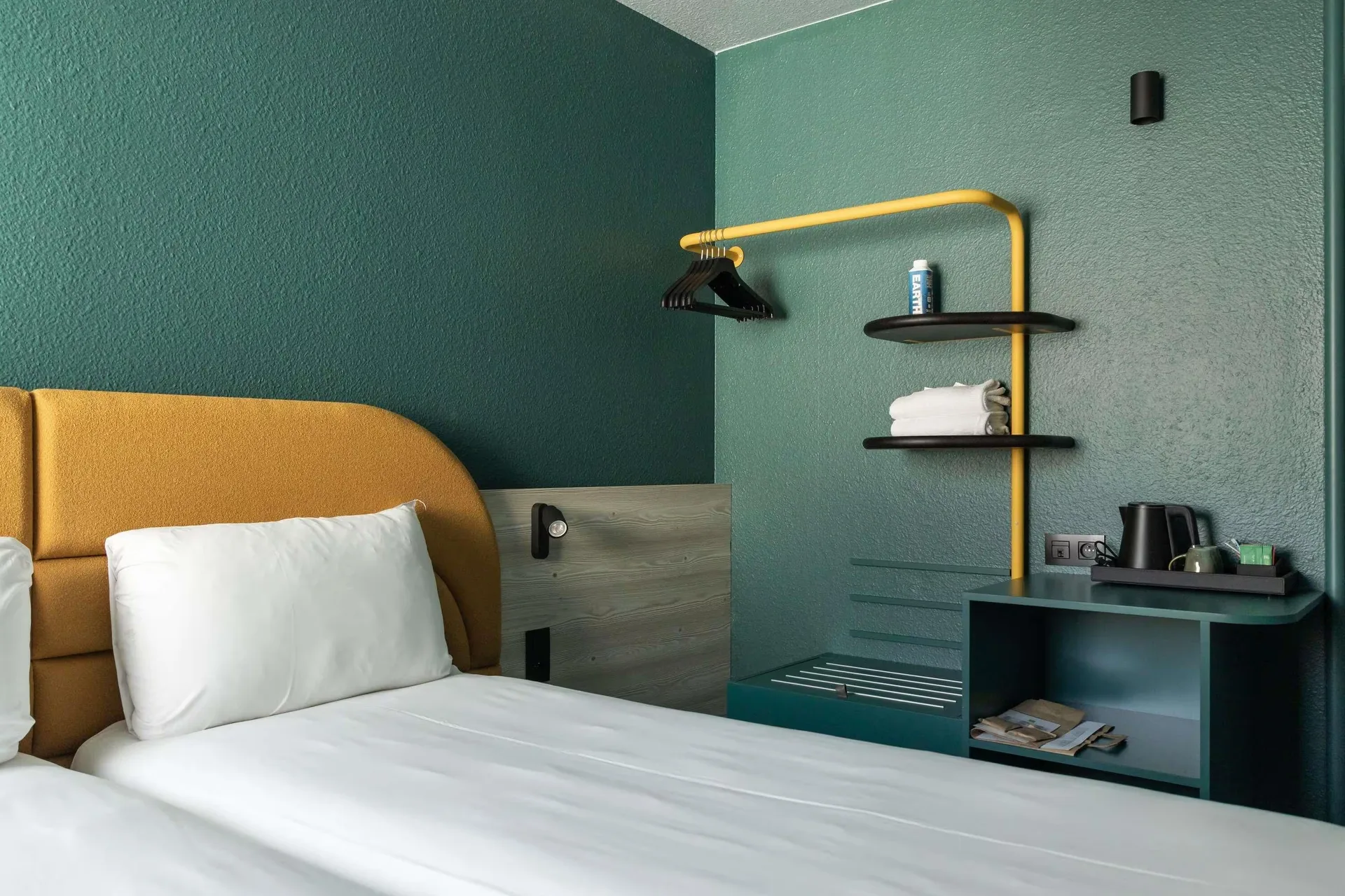 ibis Styles Brugge Centrum — room