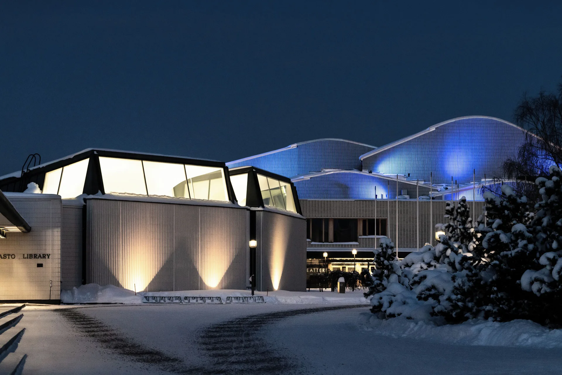 Arctic Light Hotel — exterior