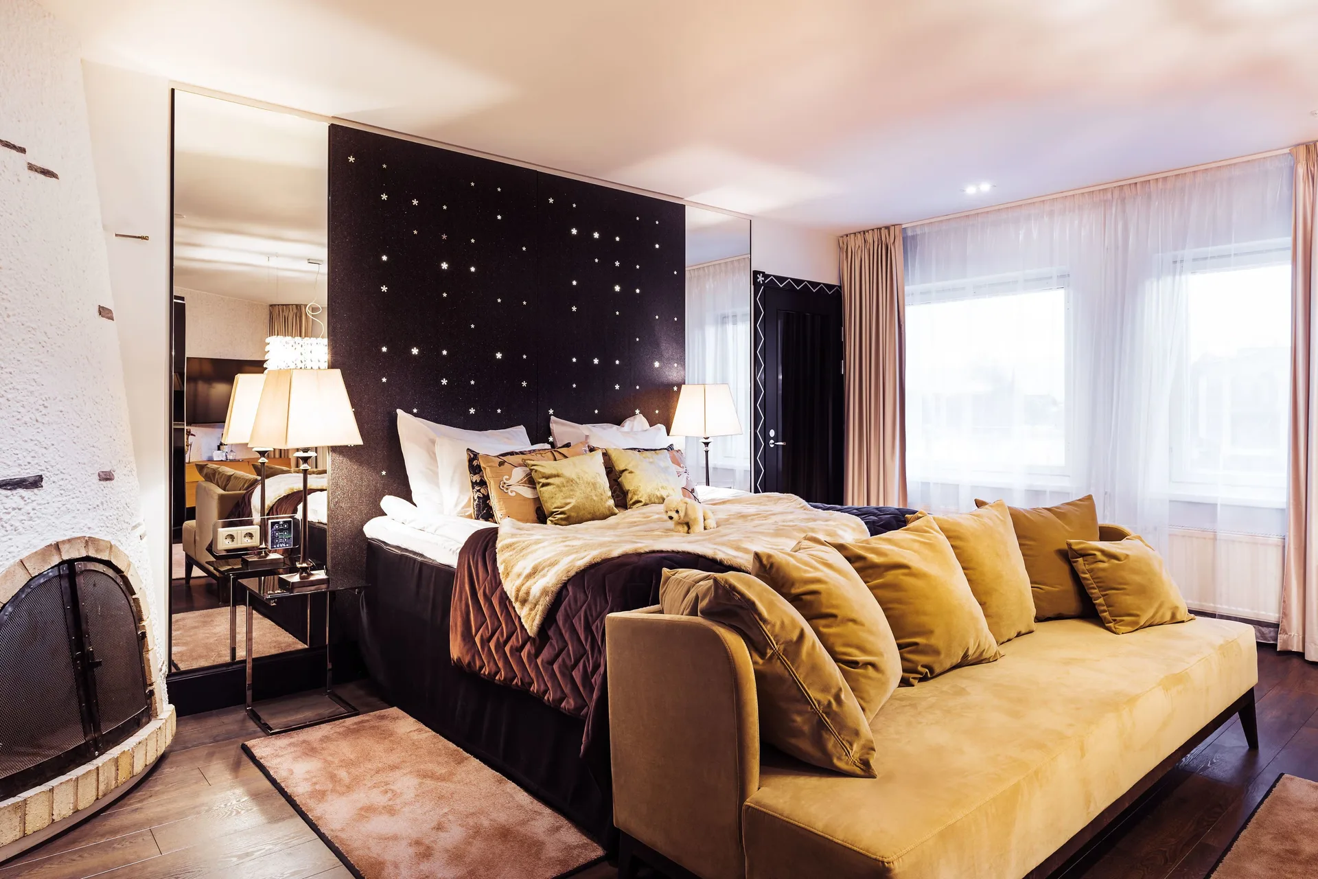 Arctic Light Hotel — room