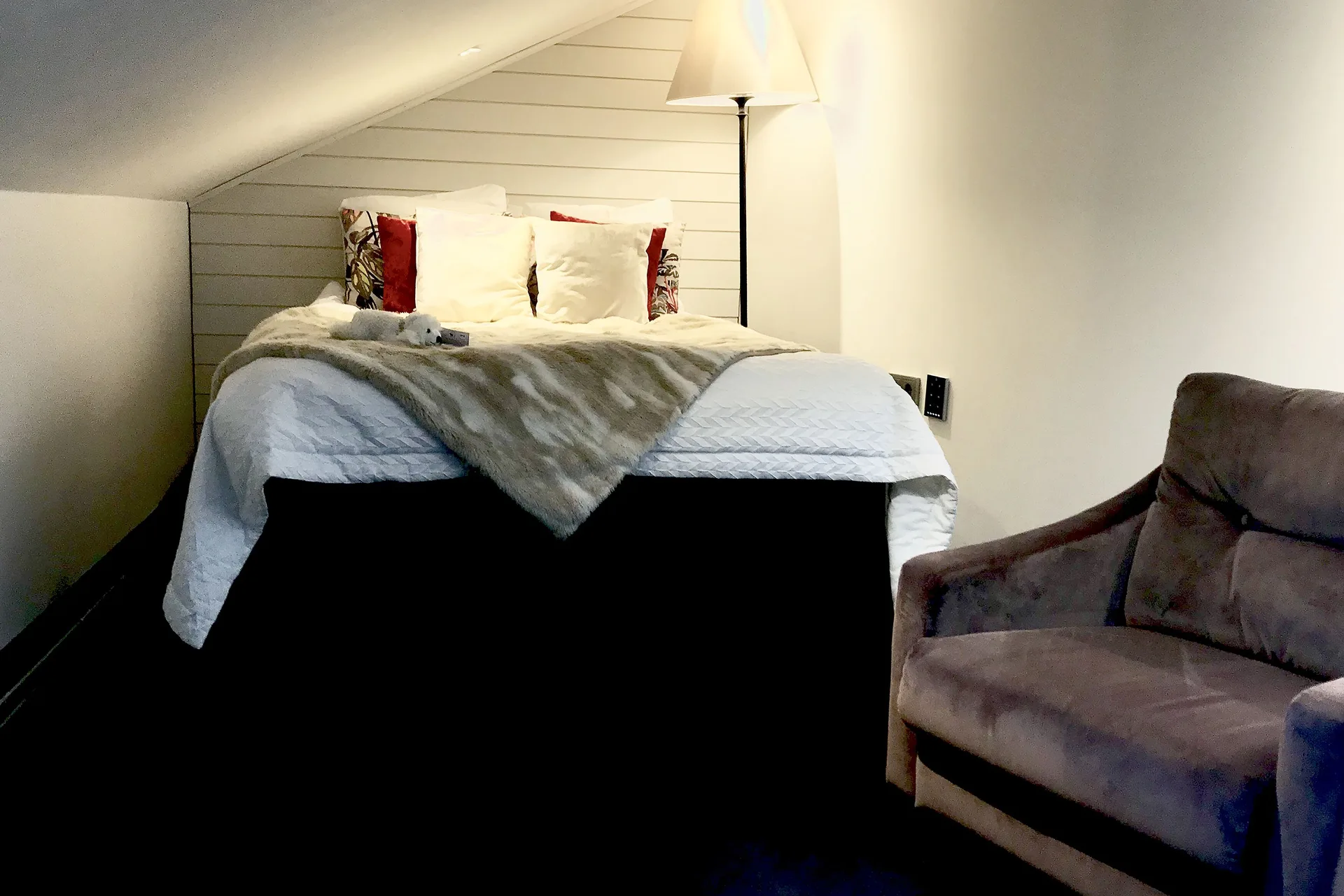 Arctic Light Hotel — room