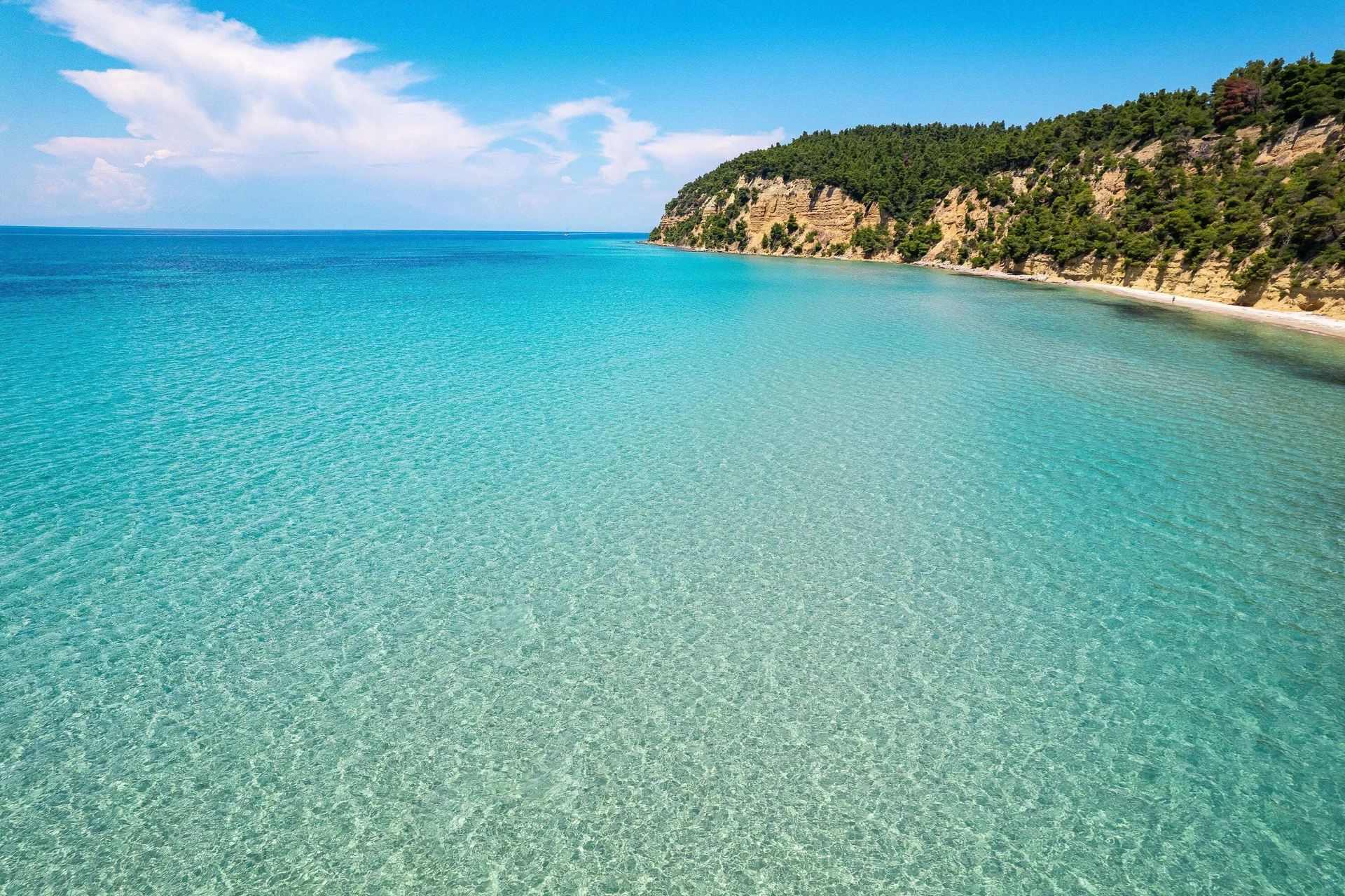 Simantro Resort — beach