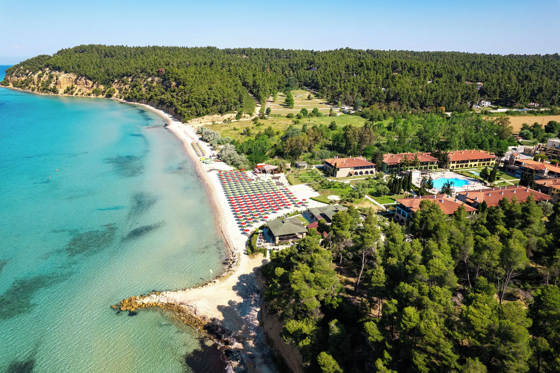 Simantro Resort — beach