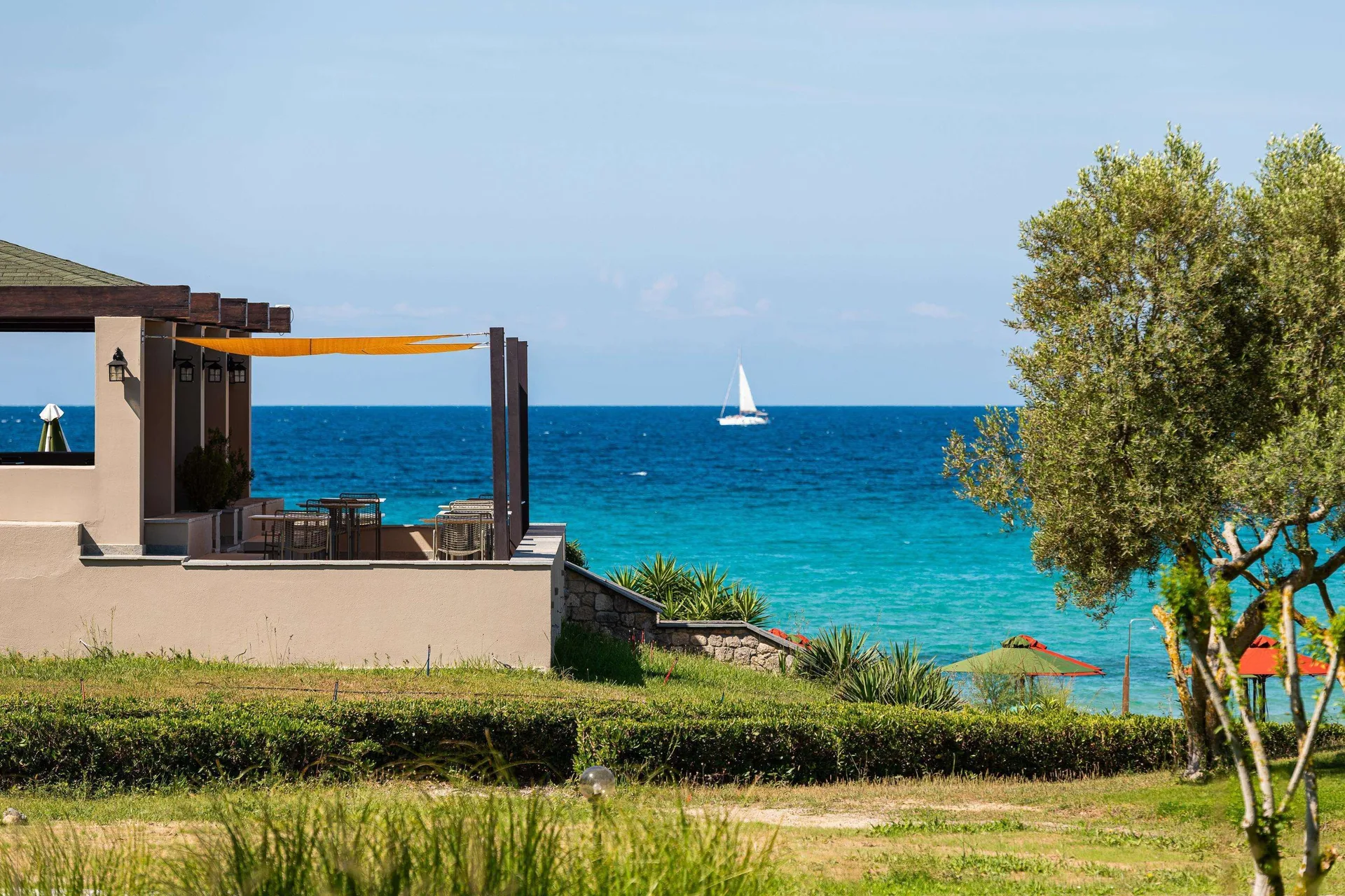 Simantro Resort — beach