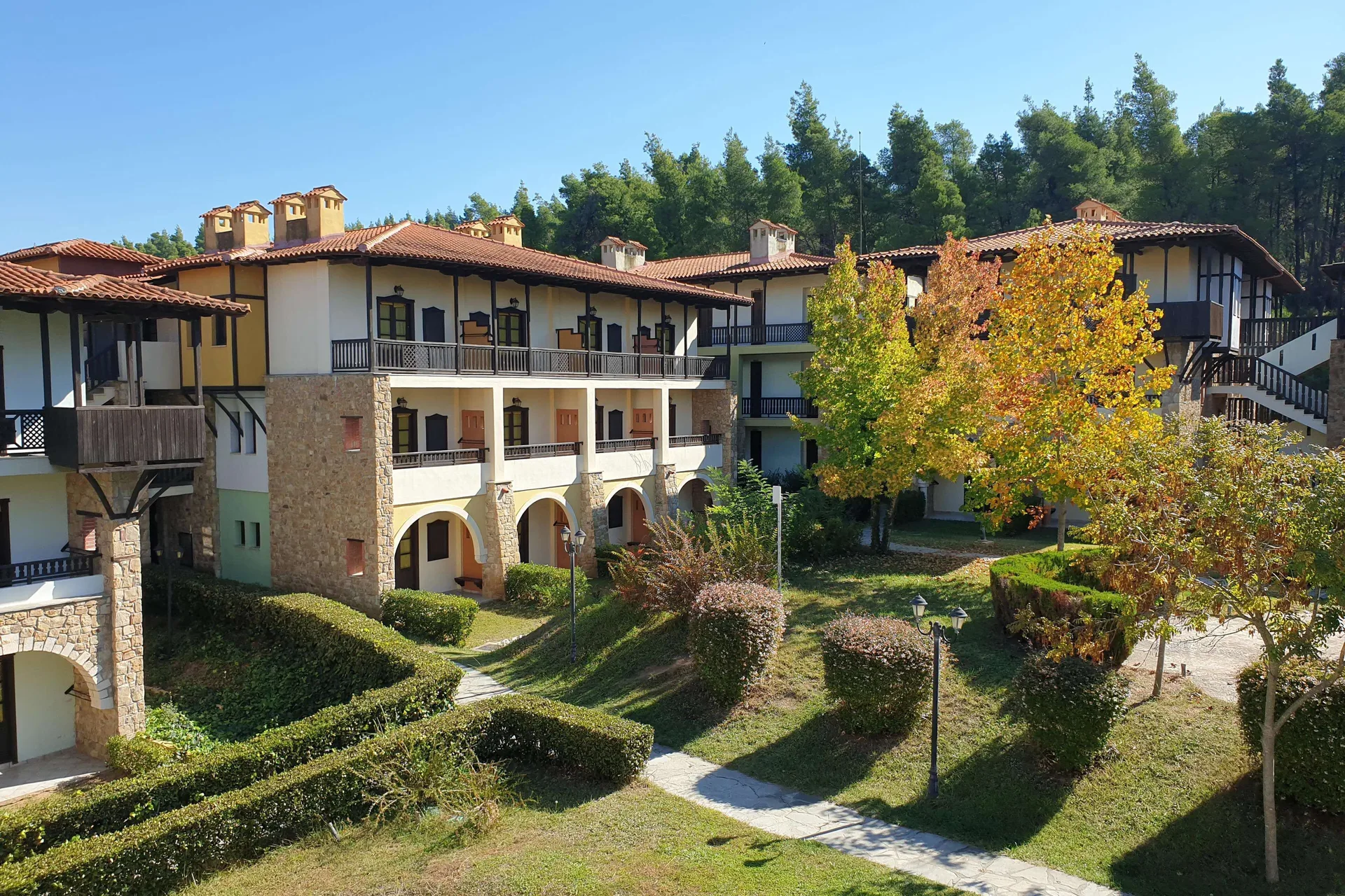 Simantro Resort — exterior