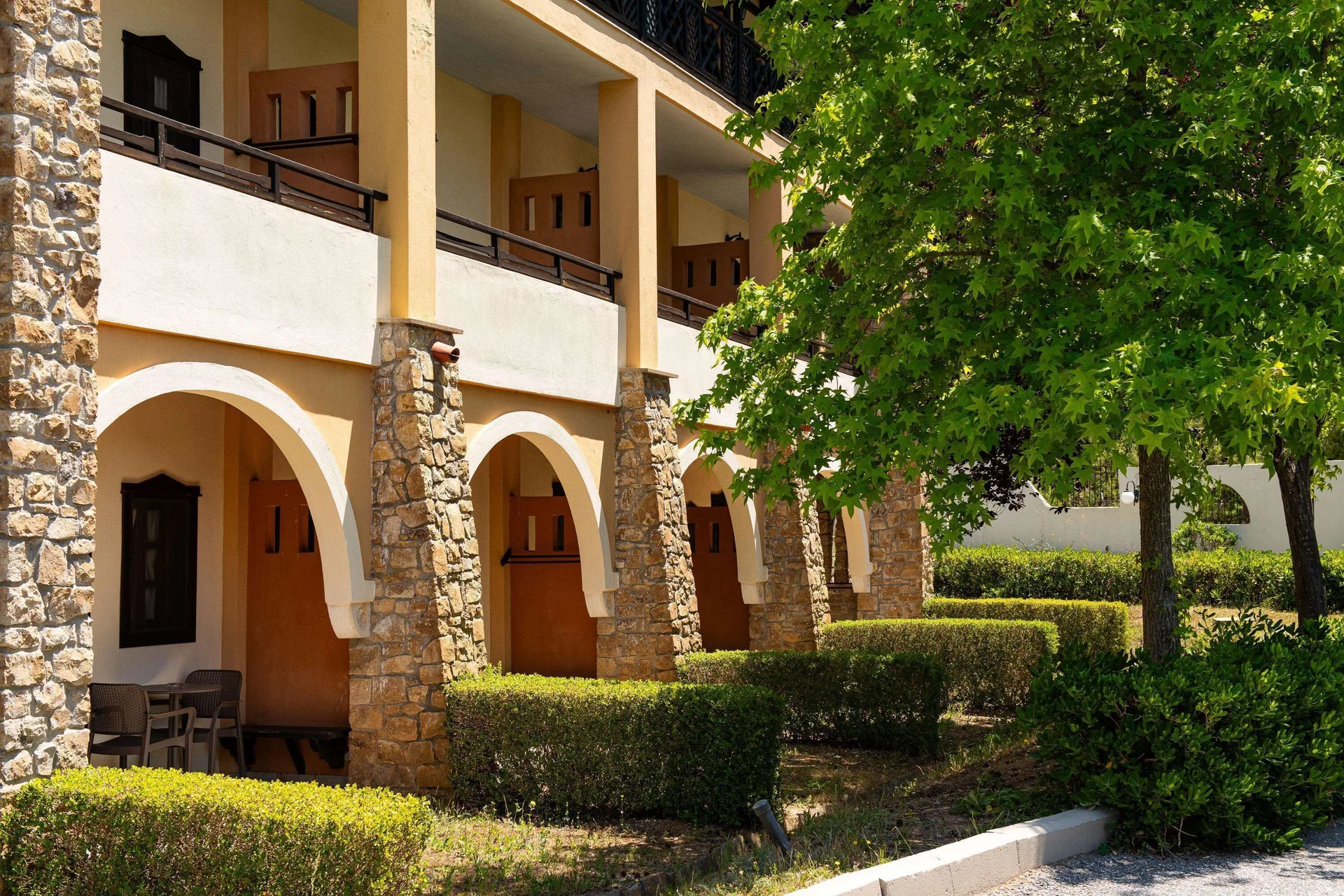 Simantro Resort — exterior