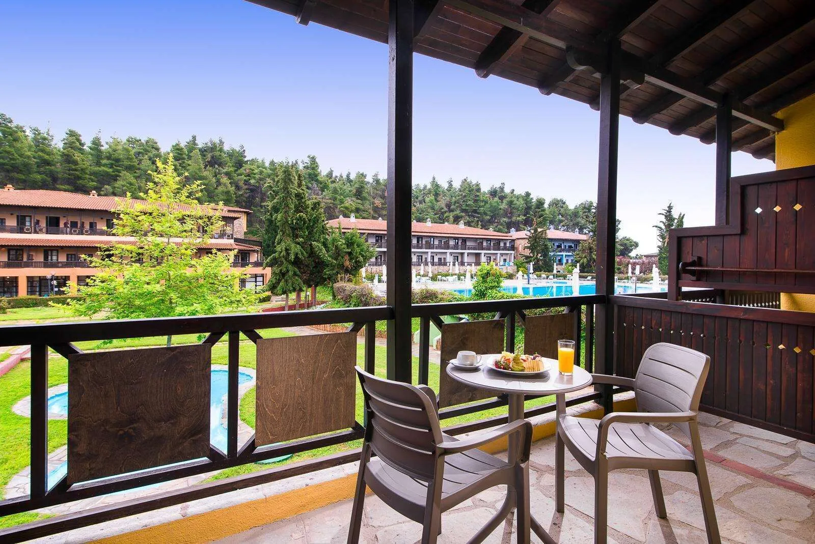 Simantro Resort — exterior