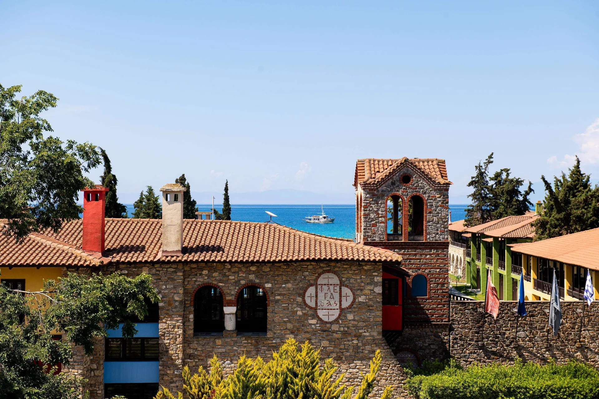 Simantro Resort
