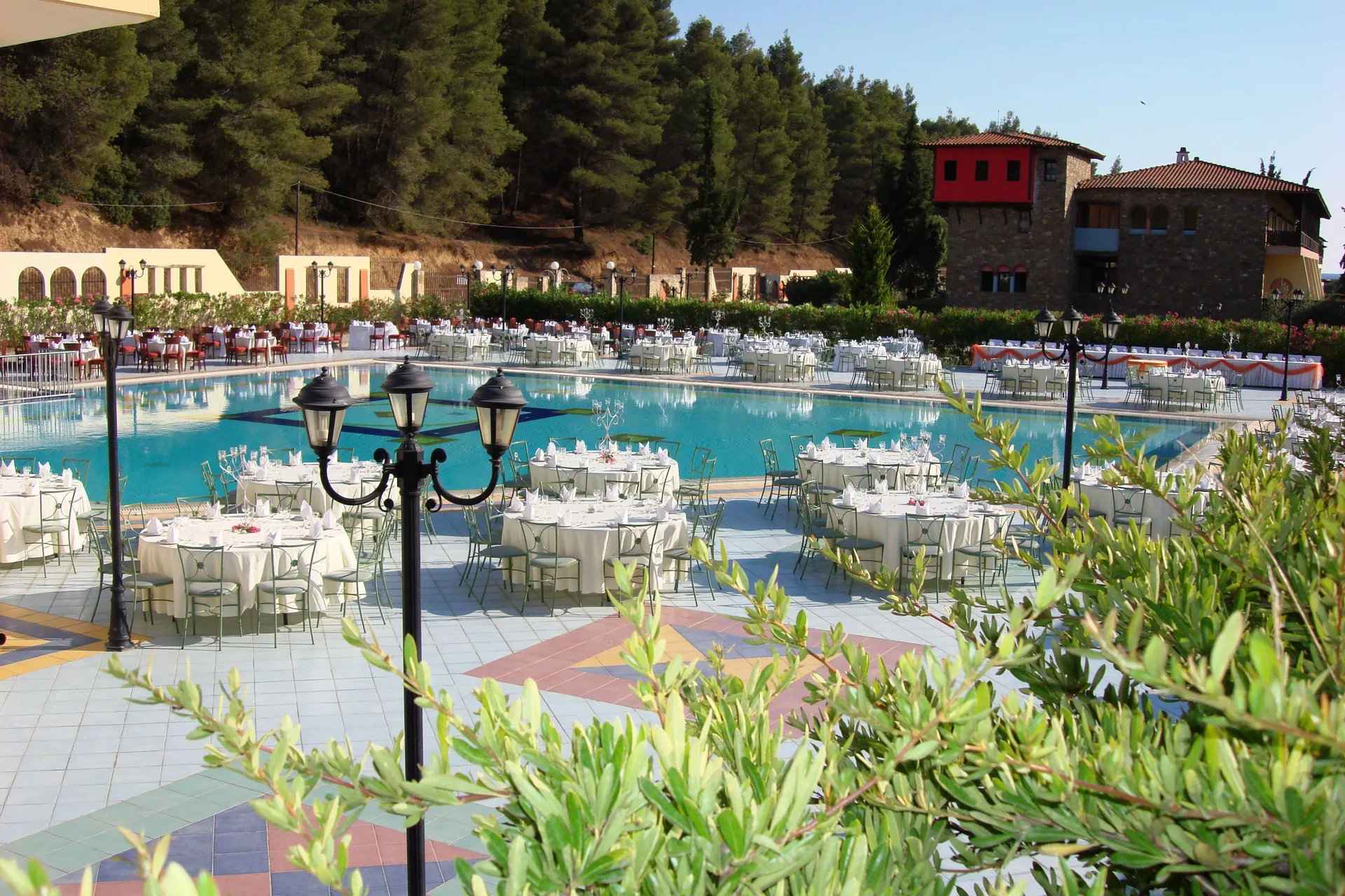 Simantro Resort — pool