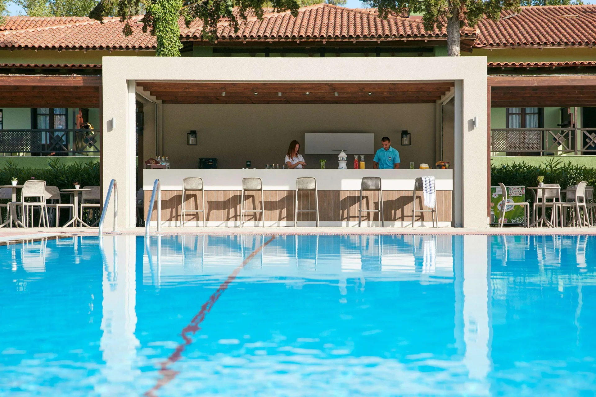 Simantro Resort — pool