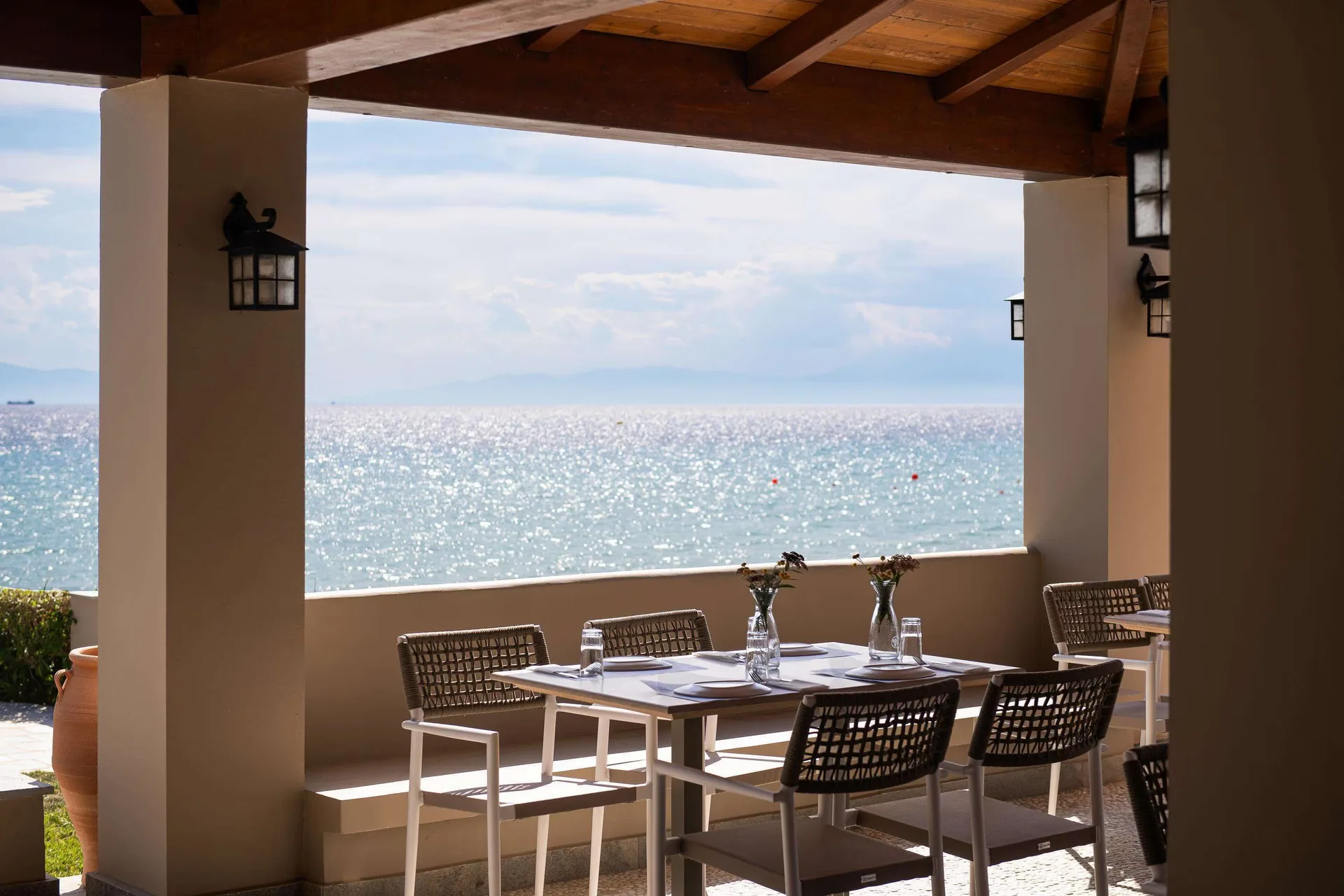 Simantro Resort — restaurant