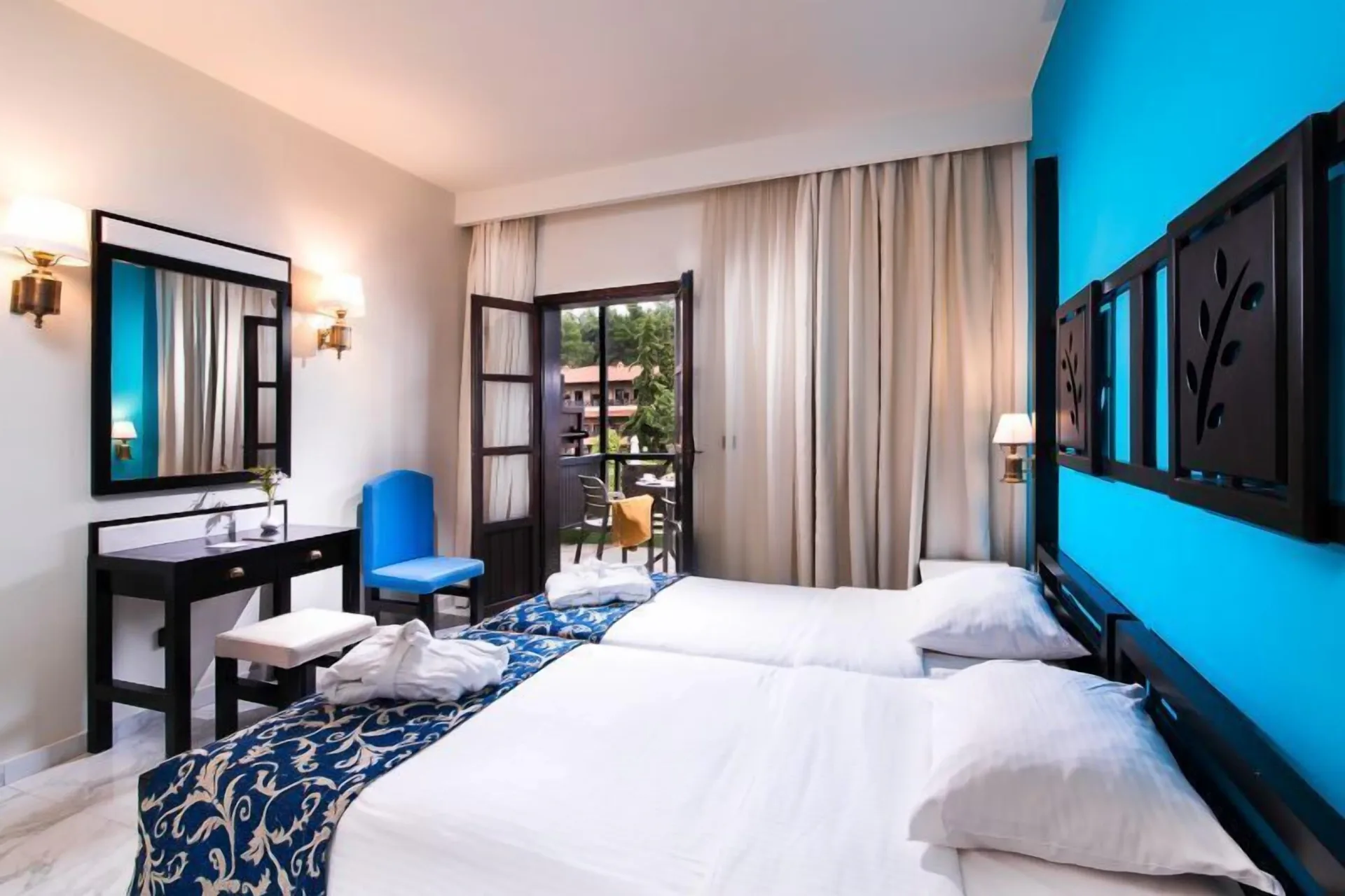 Simantro Resort — room