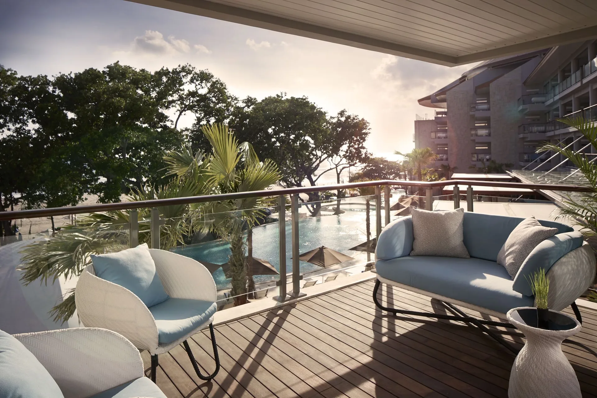 Double-Six Luxury Hotel — pool