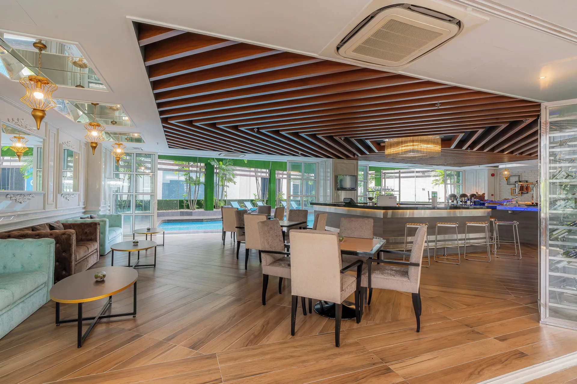 Melia Kuala Lumpur — restaurant