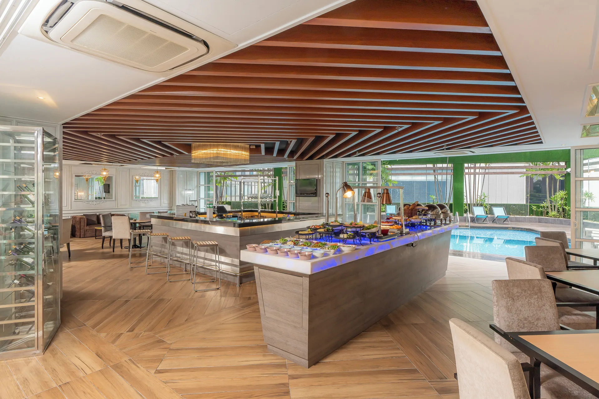 Melia Kuala Lumpur — restaurant