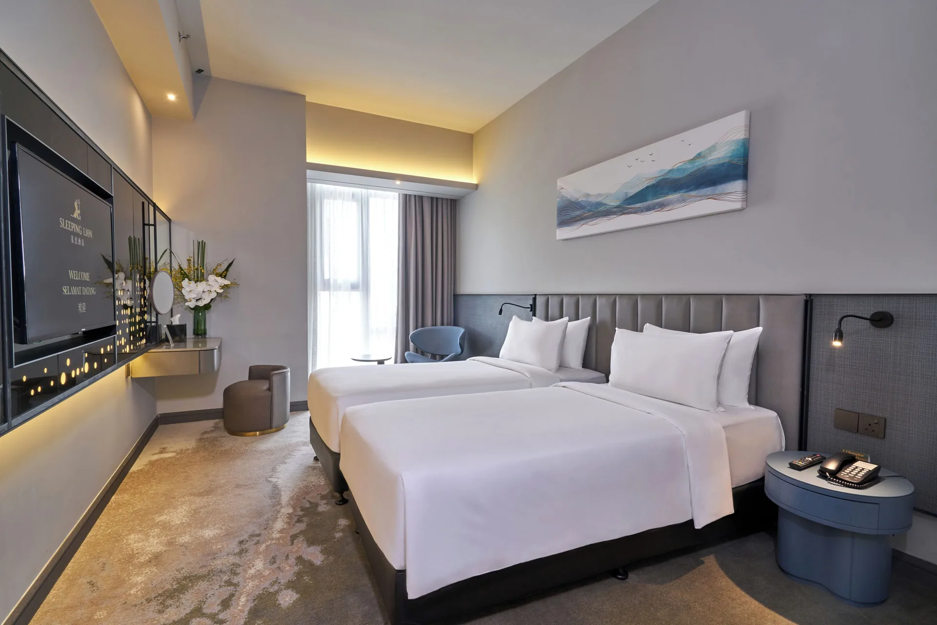 Sleeping Lion Suites — room