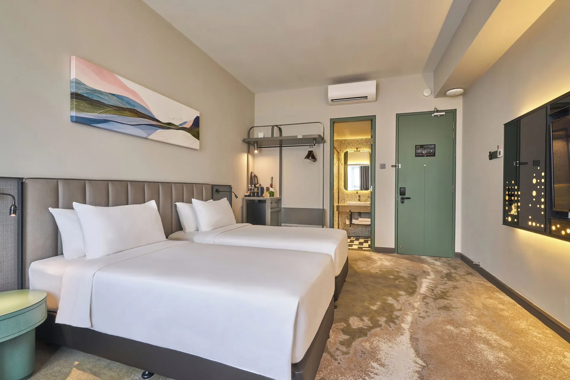 Sleeping Lion Suites — room