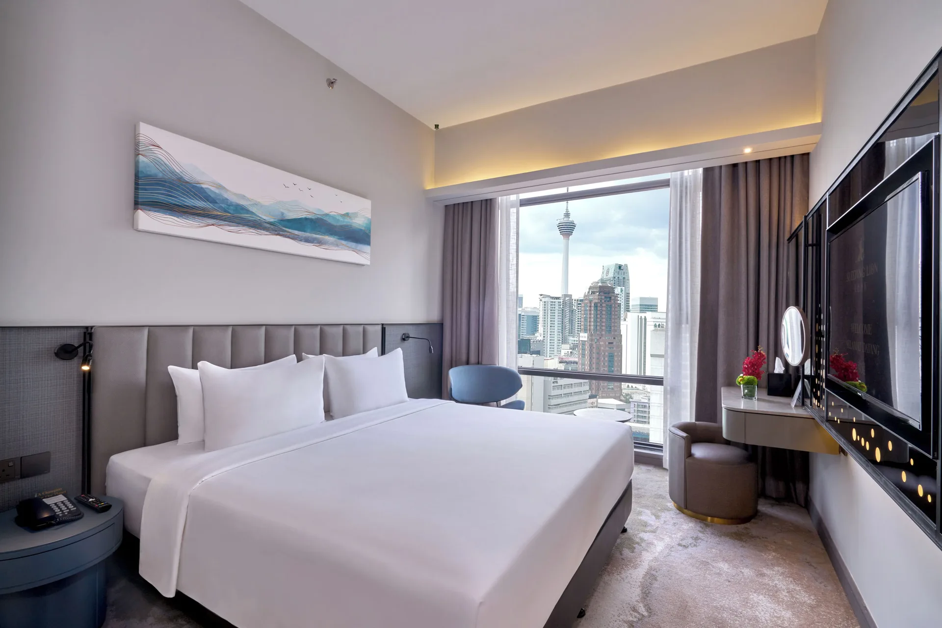 Sleeping Lion Suites — room