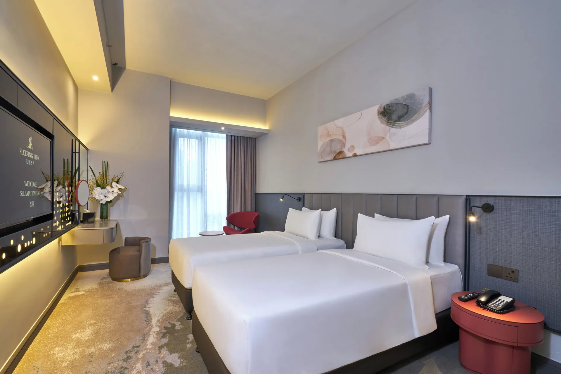 Sleeping Lion Suites — room