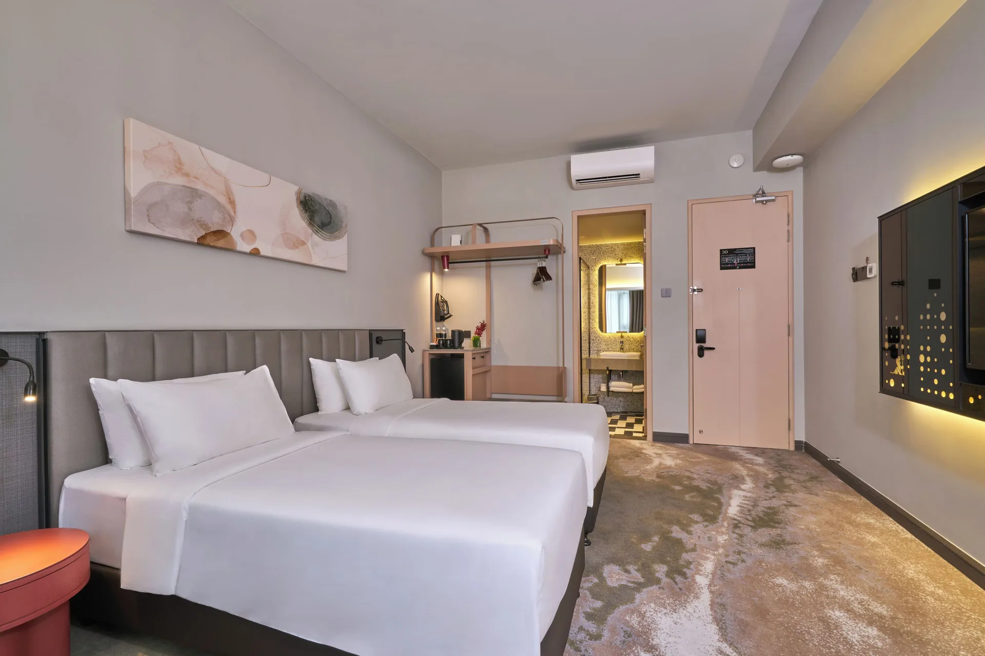 Sleeping Lion Suites — room
