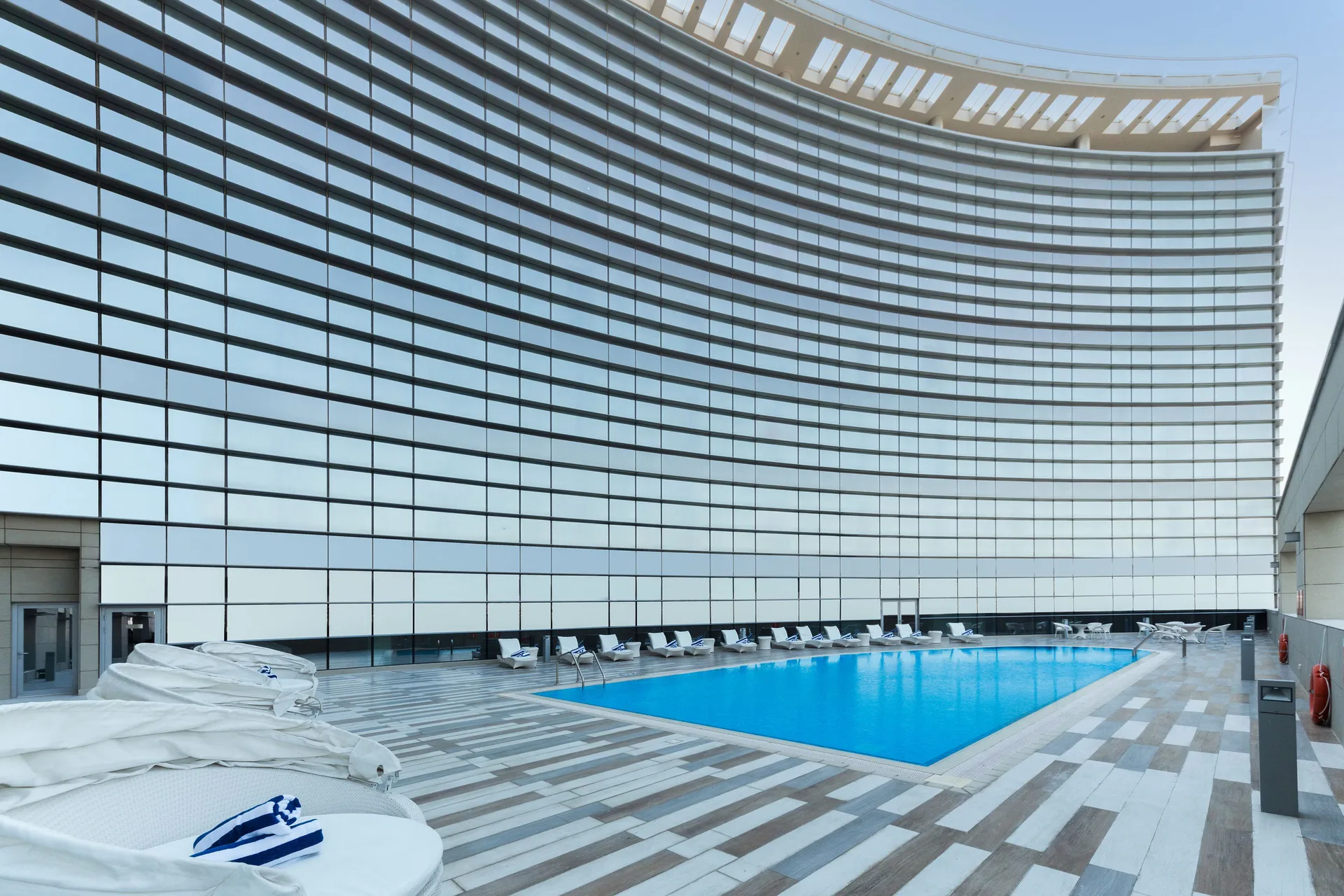 dusitD2 Salwa Doha — pool