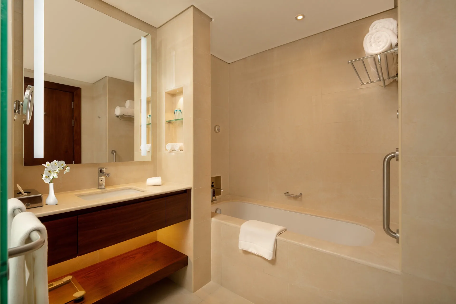 dusitD2 Salwa Doha — room