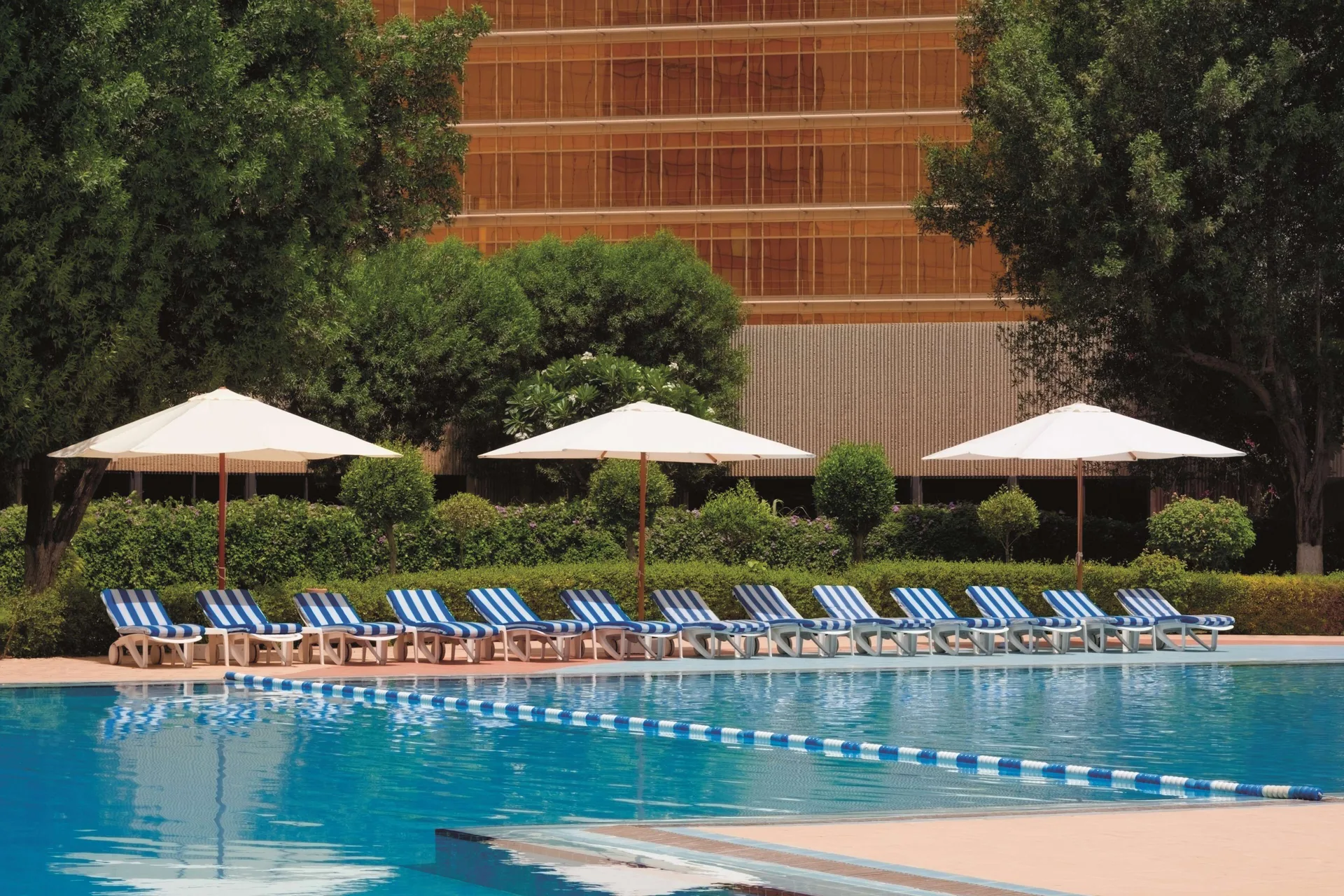 Radisson Blu Hotel Doha — pool