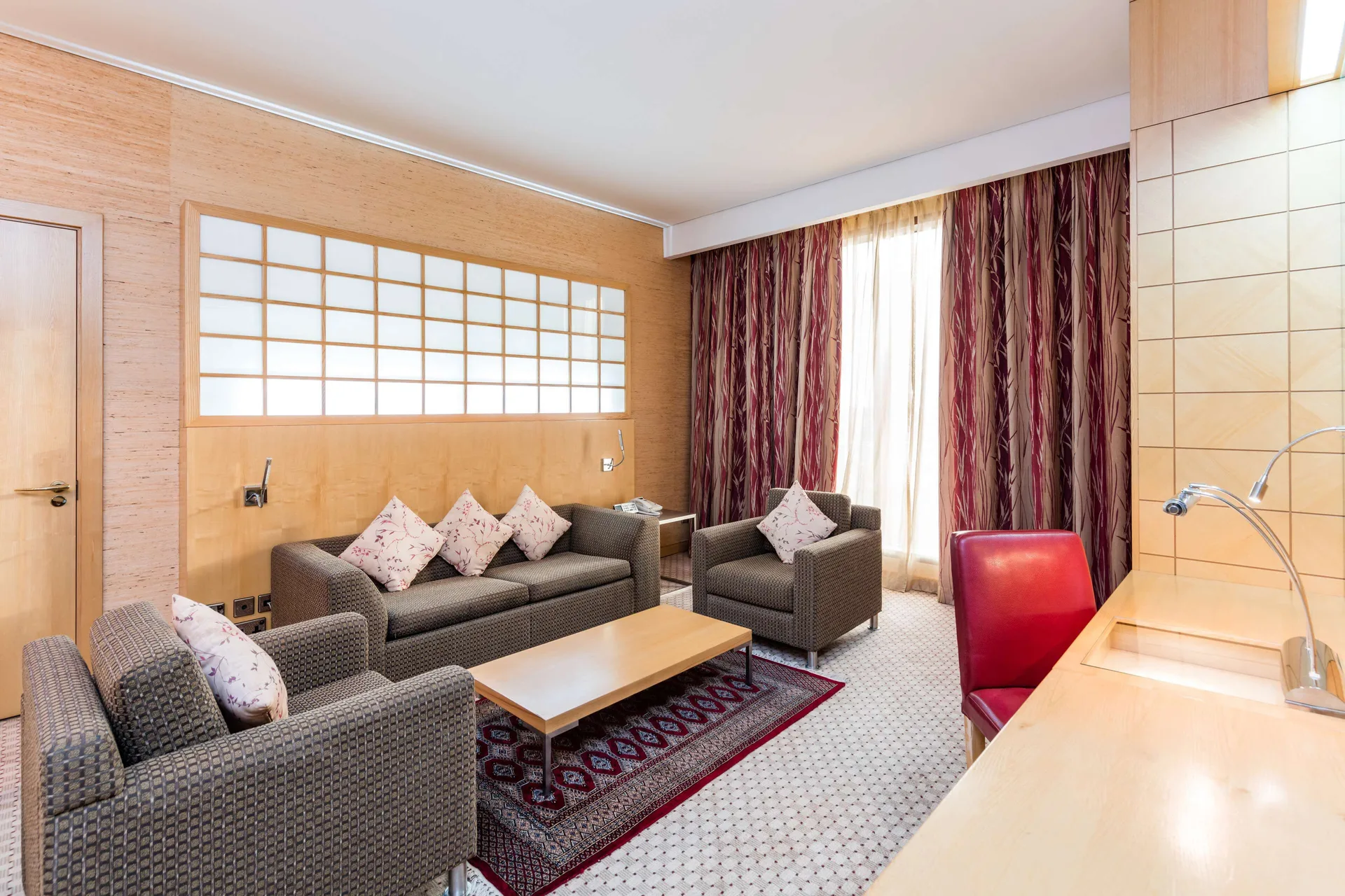 Radisson Blu Hotel Doha — room