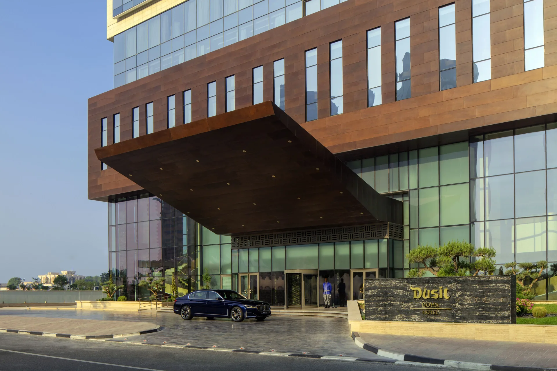 Dusit Doha Hotel — exterior