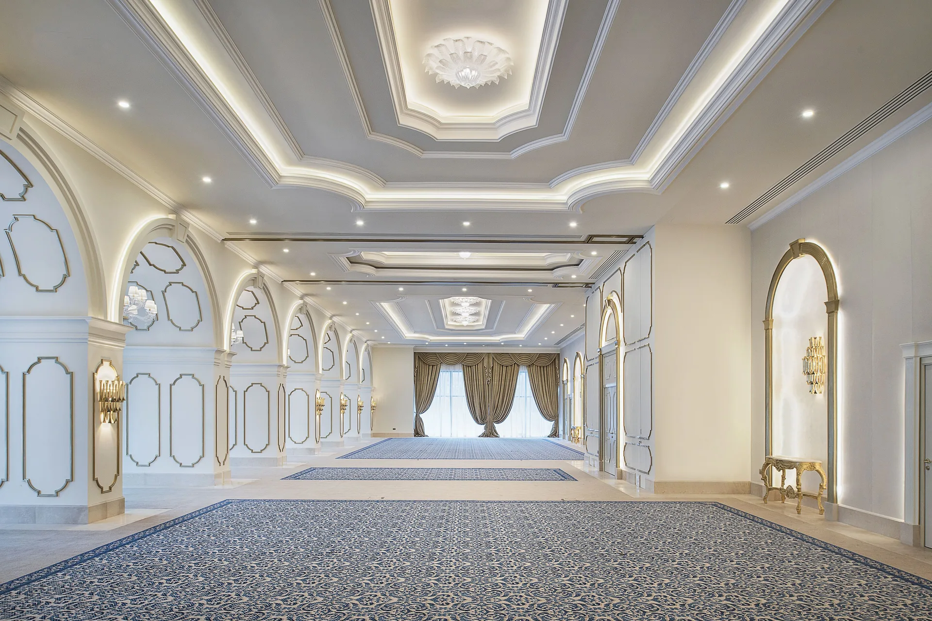 Dusit Doha Hotel — exterior
