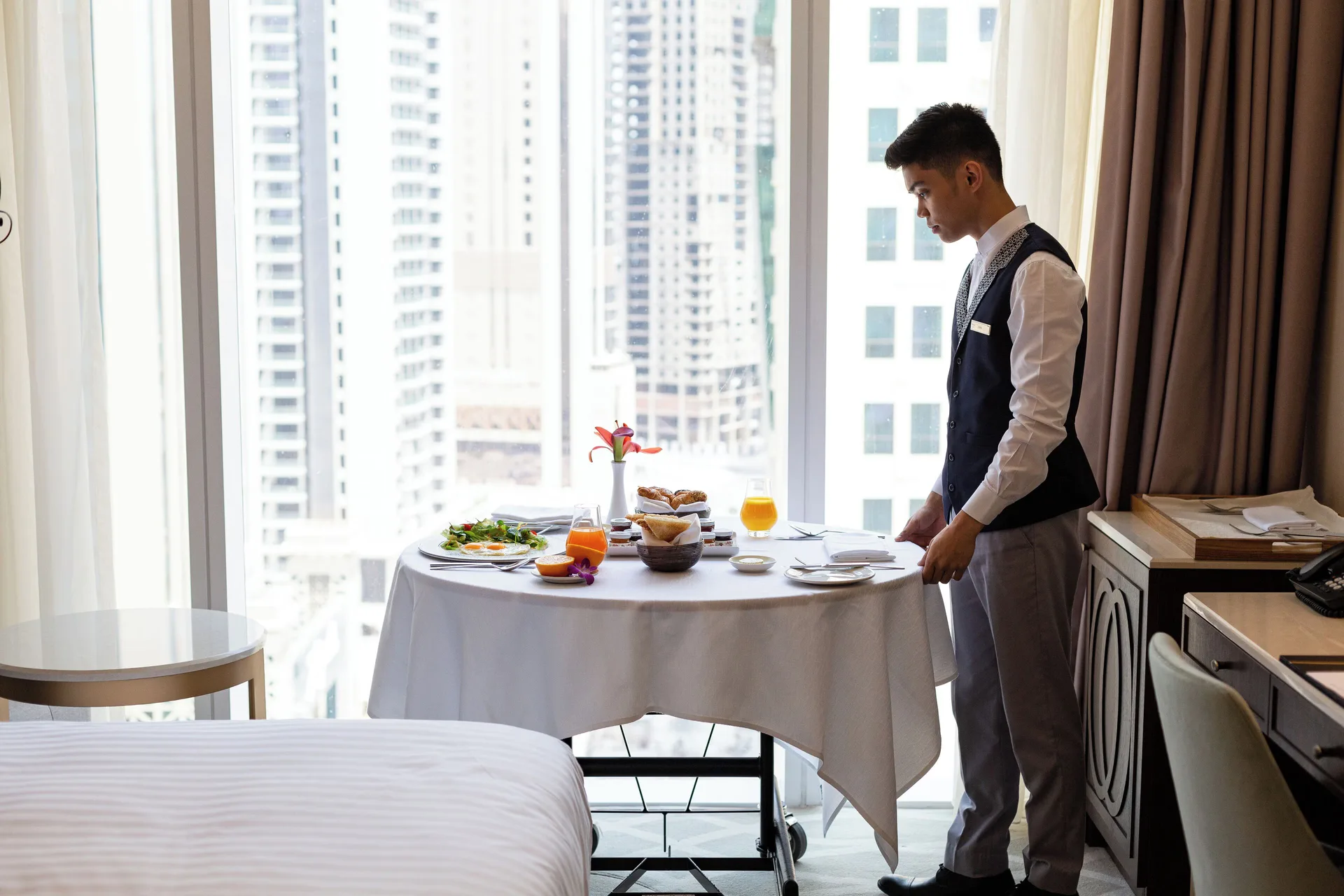 Dusit Doha Hotel — room
