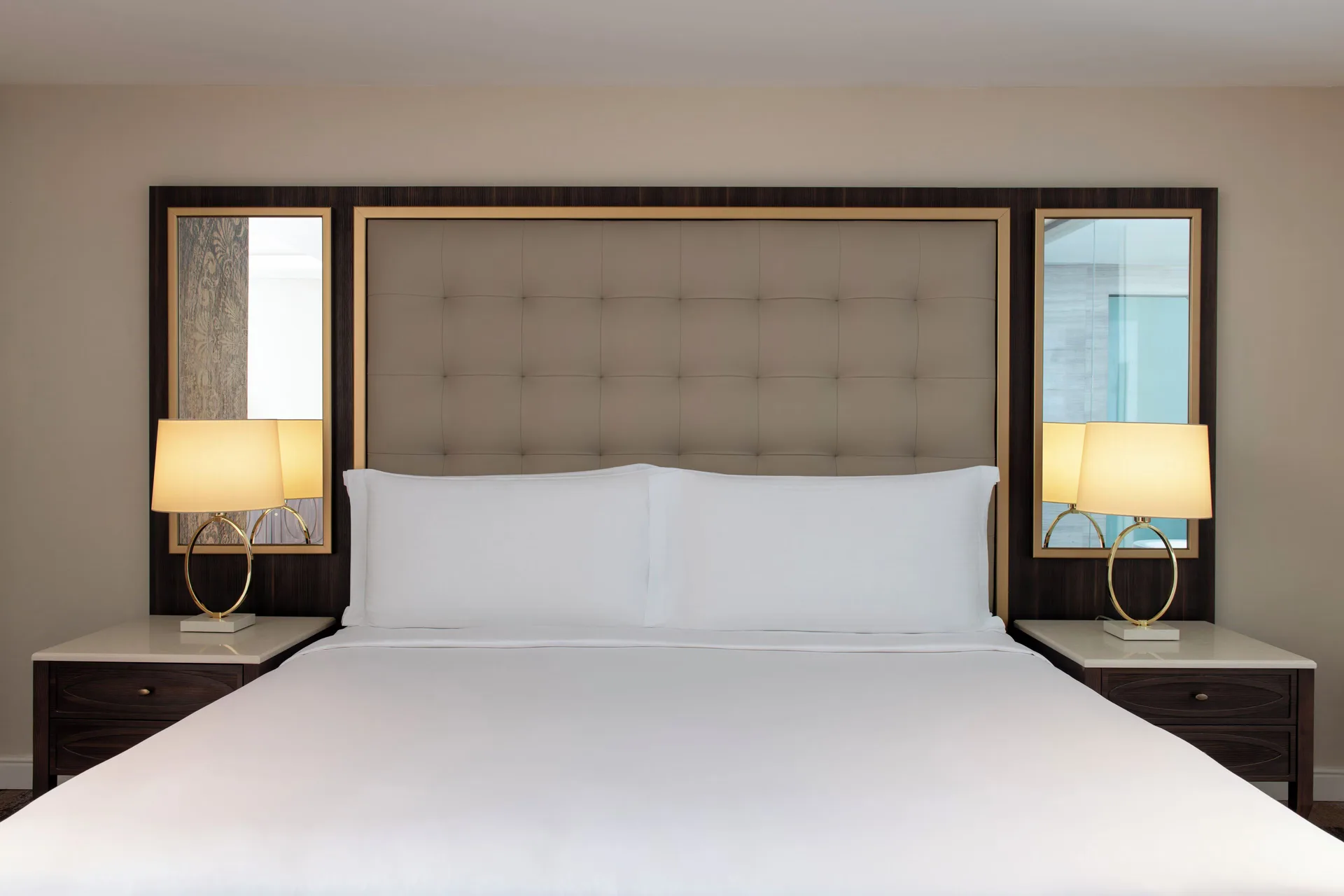 Dusit Doha Hotel — room