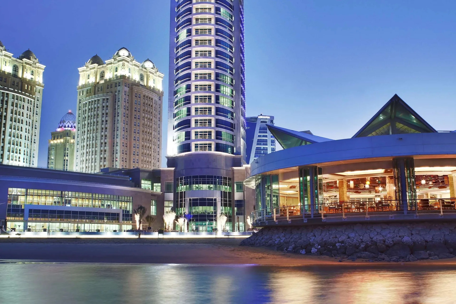 Hilton Doha — exterior