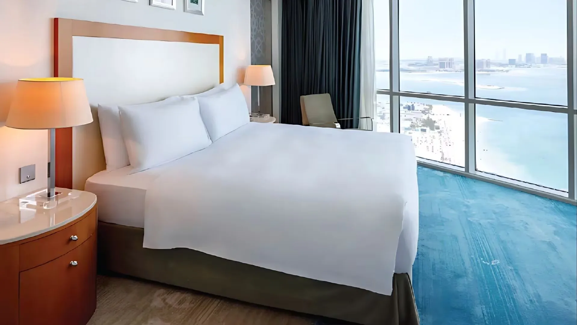 Hilton Doha — room