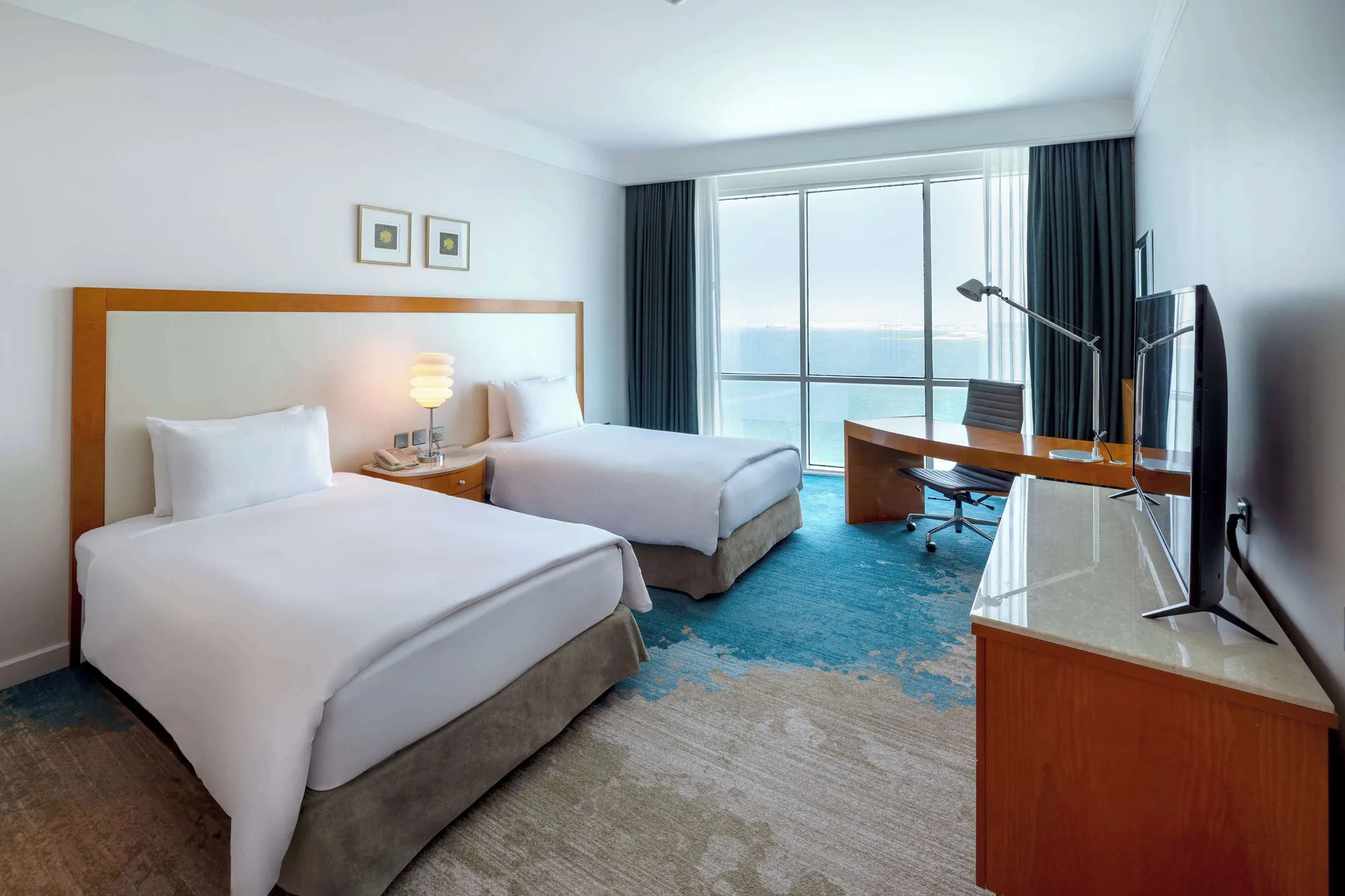 Hilton Doha — room