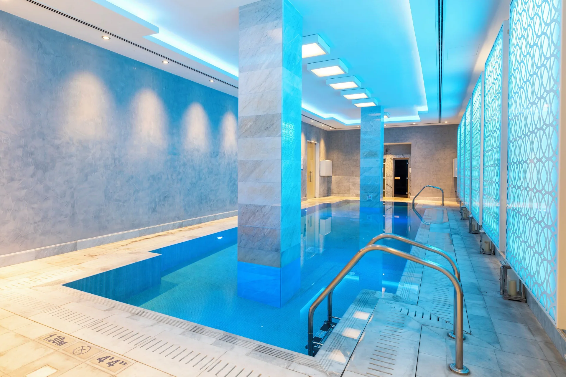 InterContinental Doha Beach & Spa by IHG — pool
