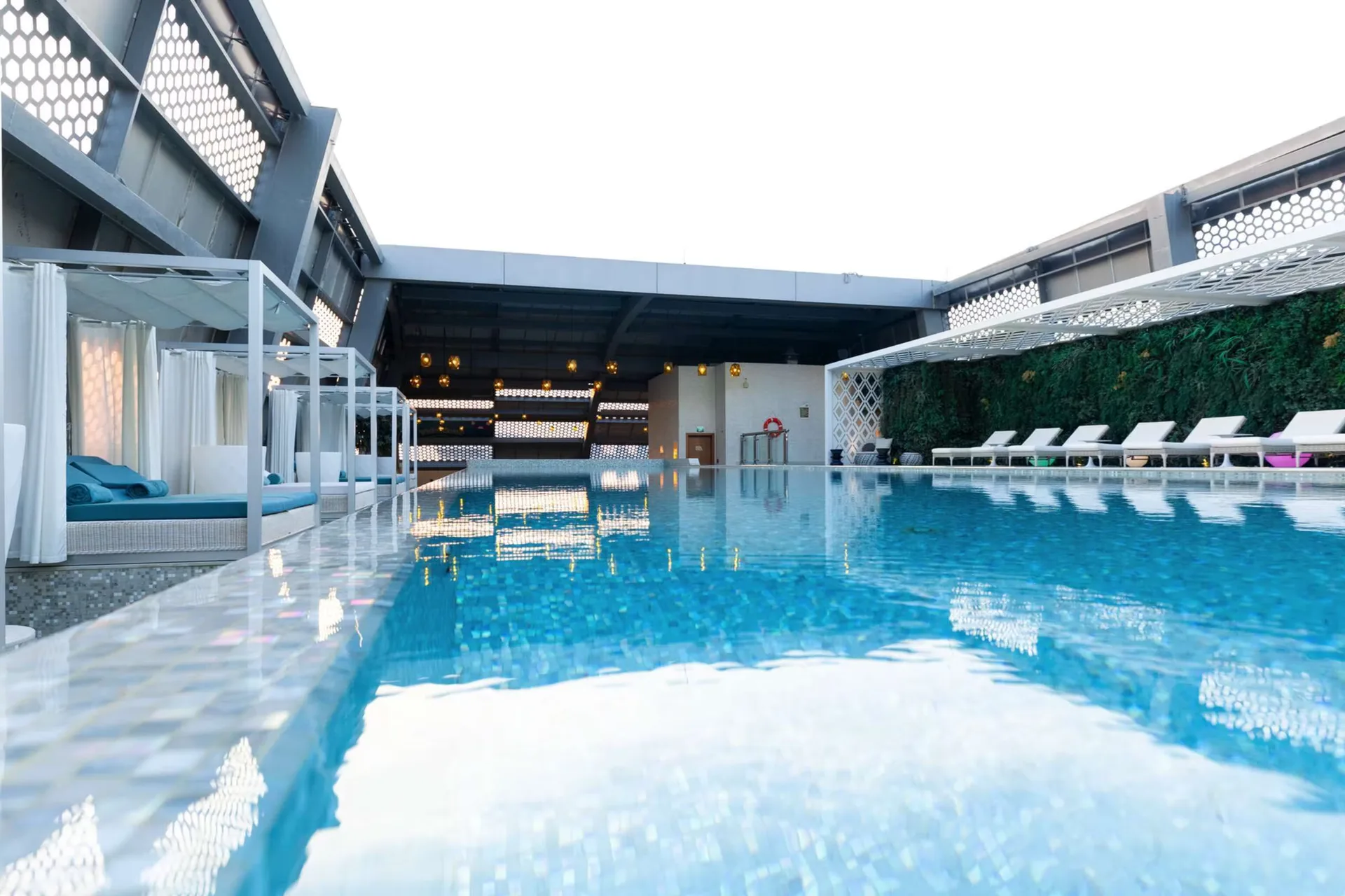 Steigenberger Hotel Doha — pool