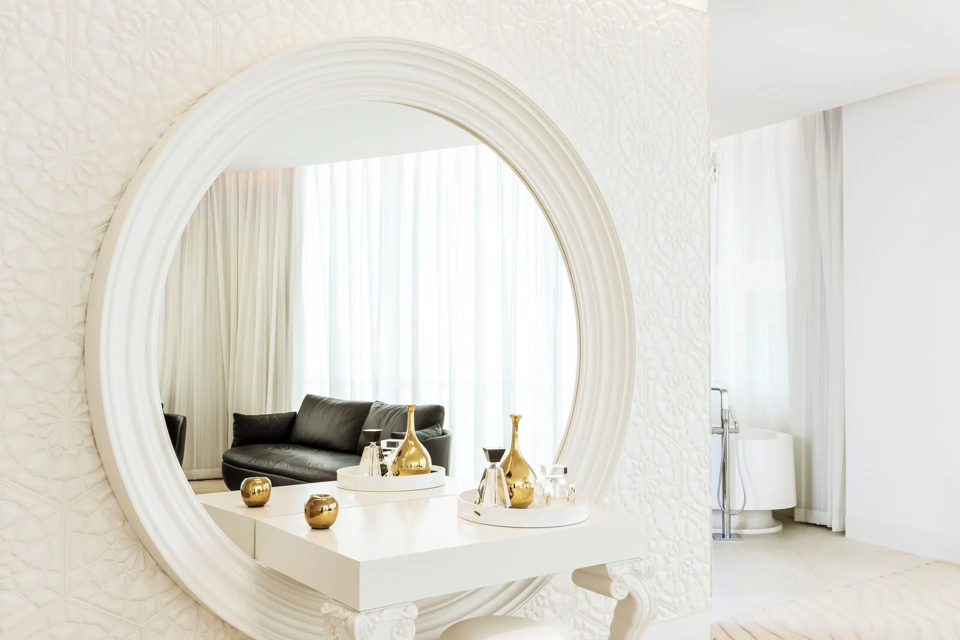 Mondrian Doha — room