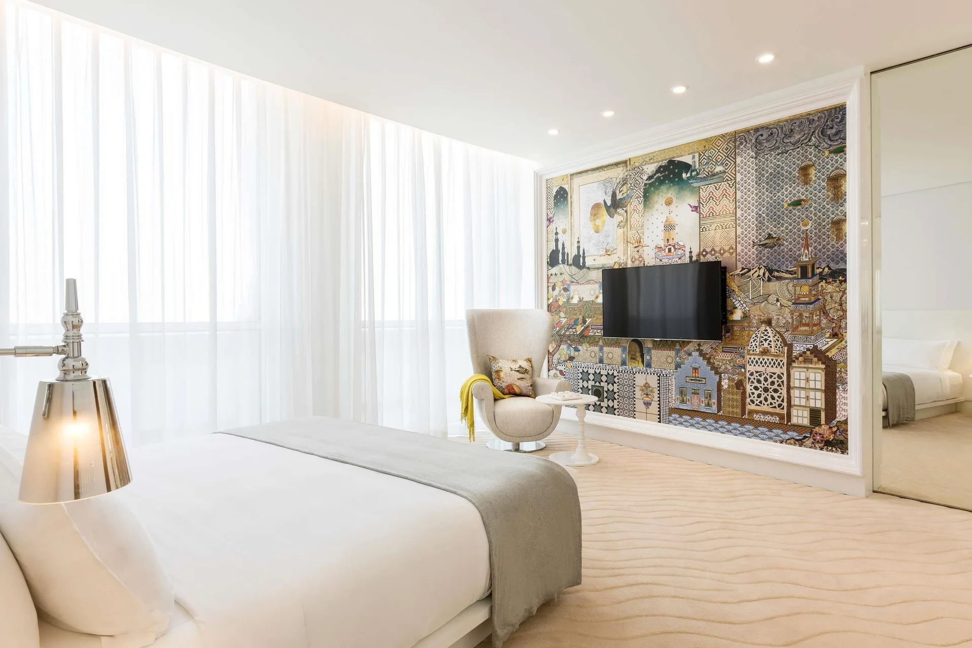 Mondrian Doha — room