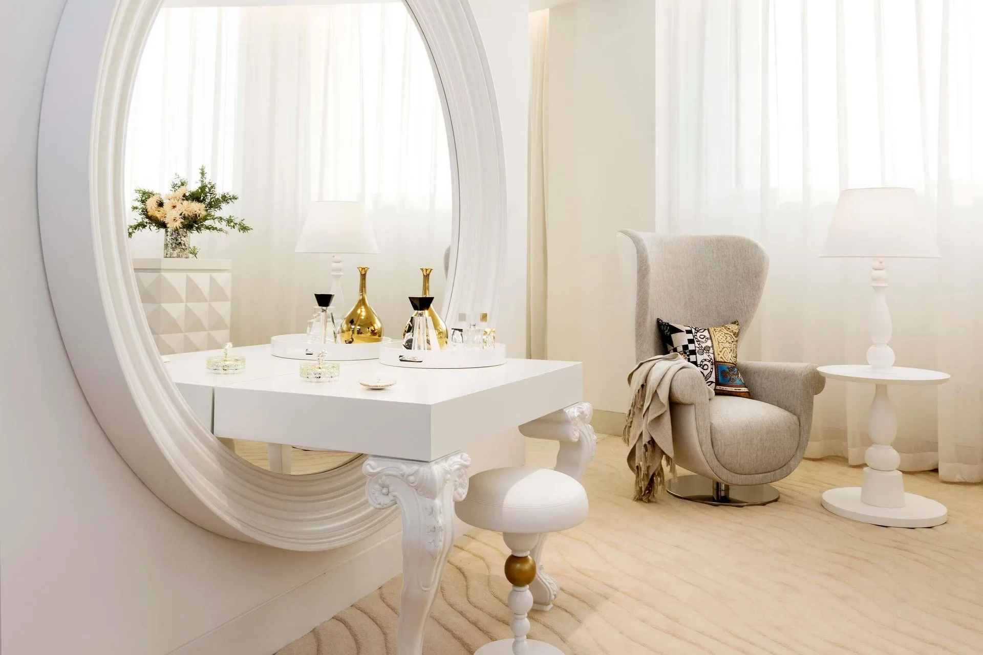 Mondrian Doha — room