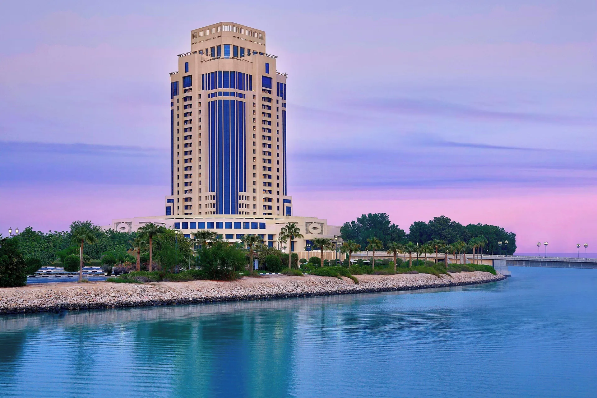 The Ritz-Carlton, Doha — exterior