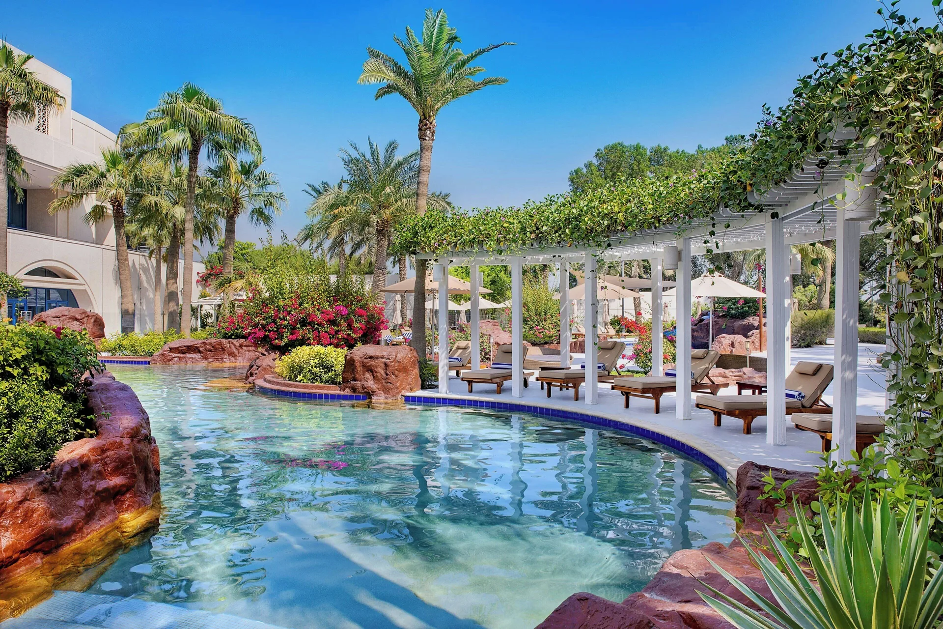 The Ritz-Carlton, Doha — pool