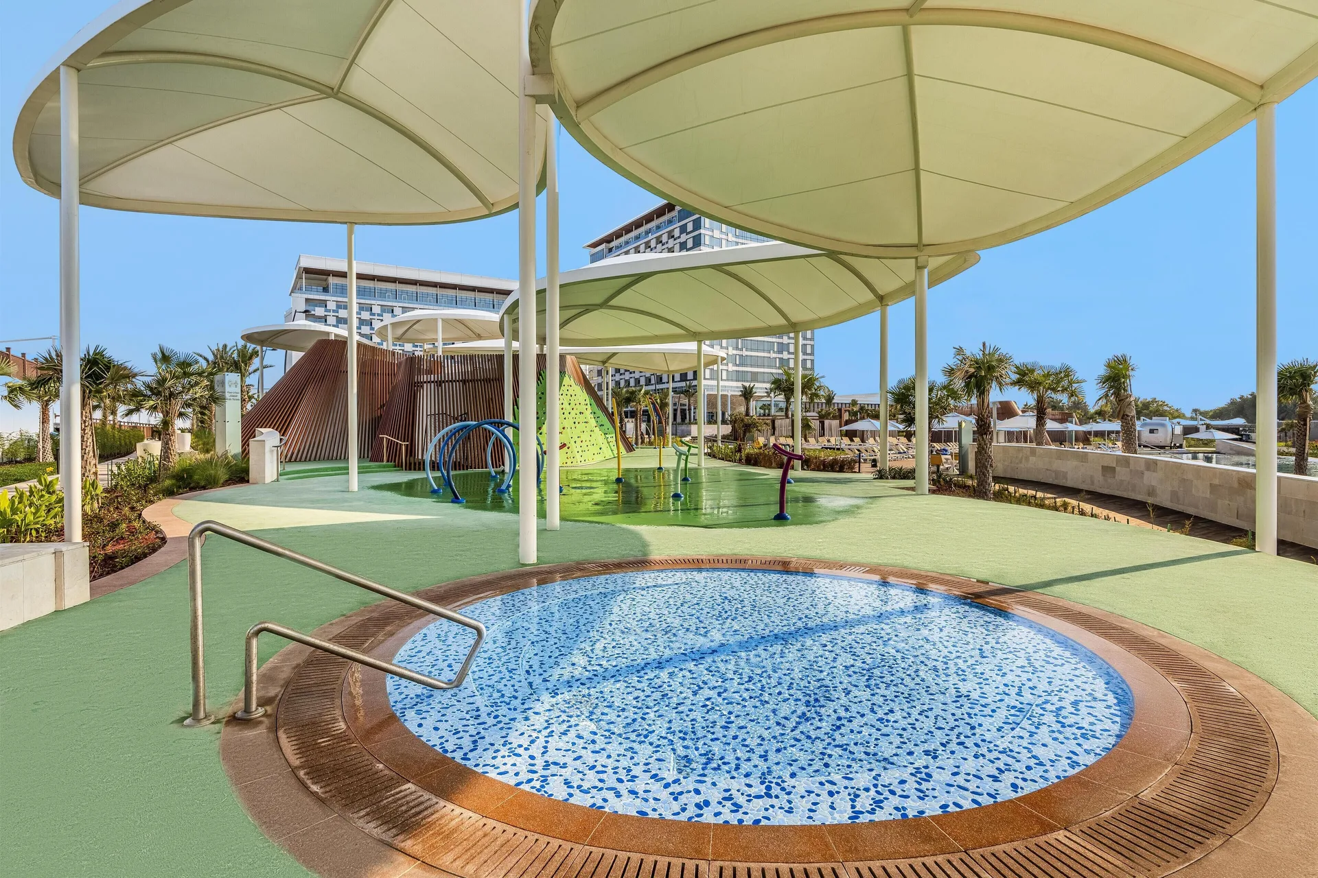 Rixos Gulf Hotel Doha — pool