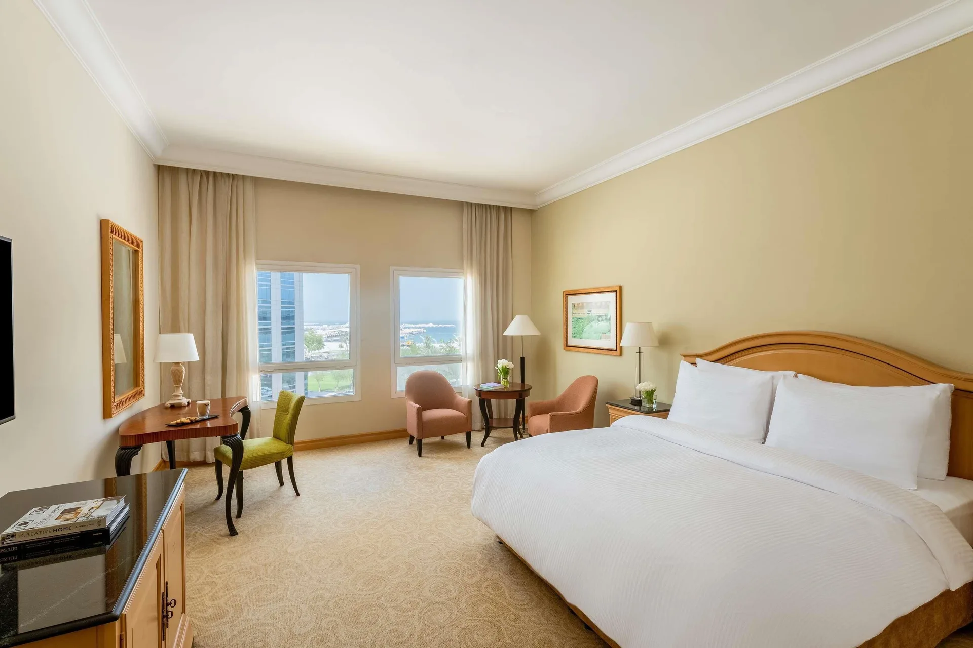 Mövenpick Hotel Doha — room
