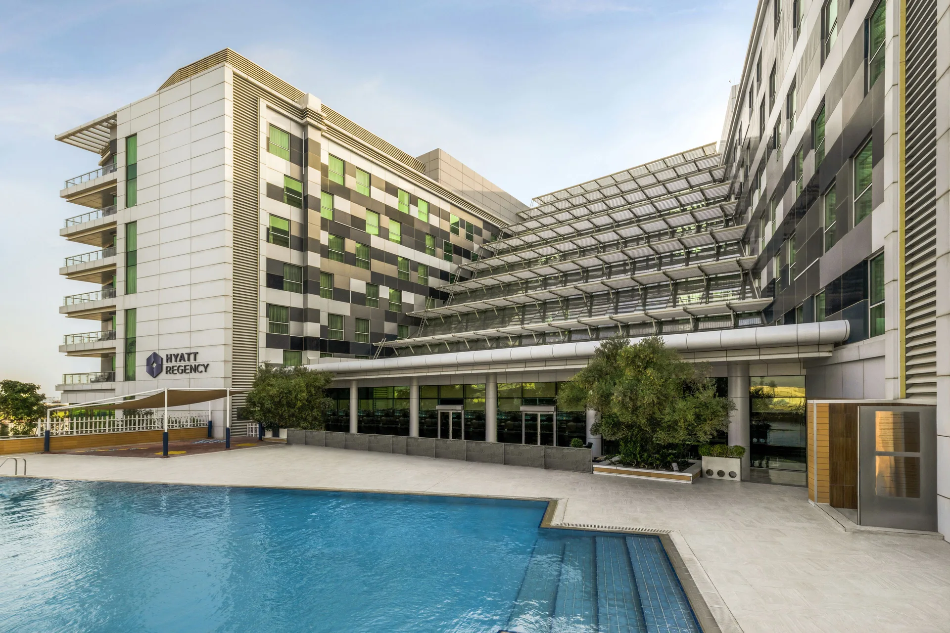 Hyatt Regency Oryx Doha — exterior