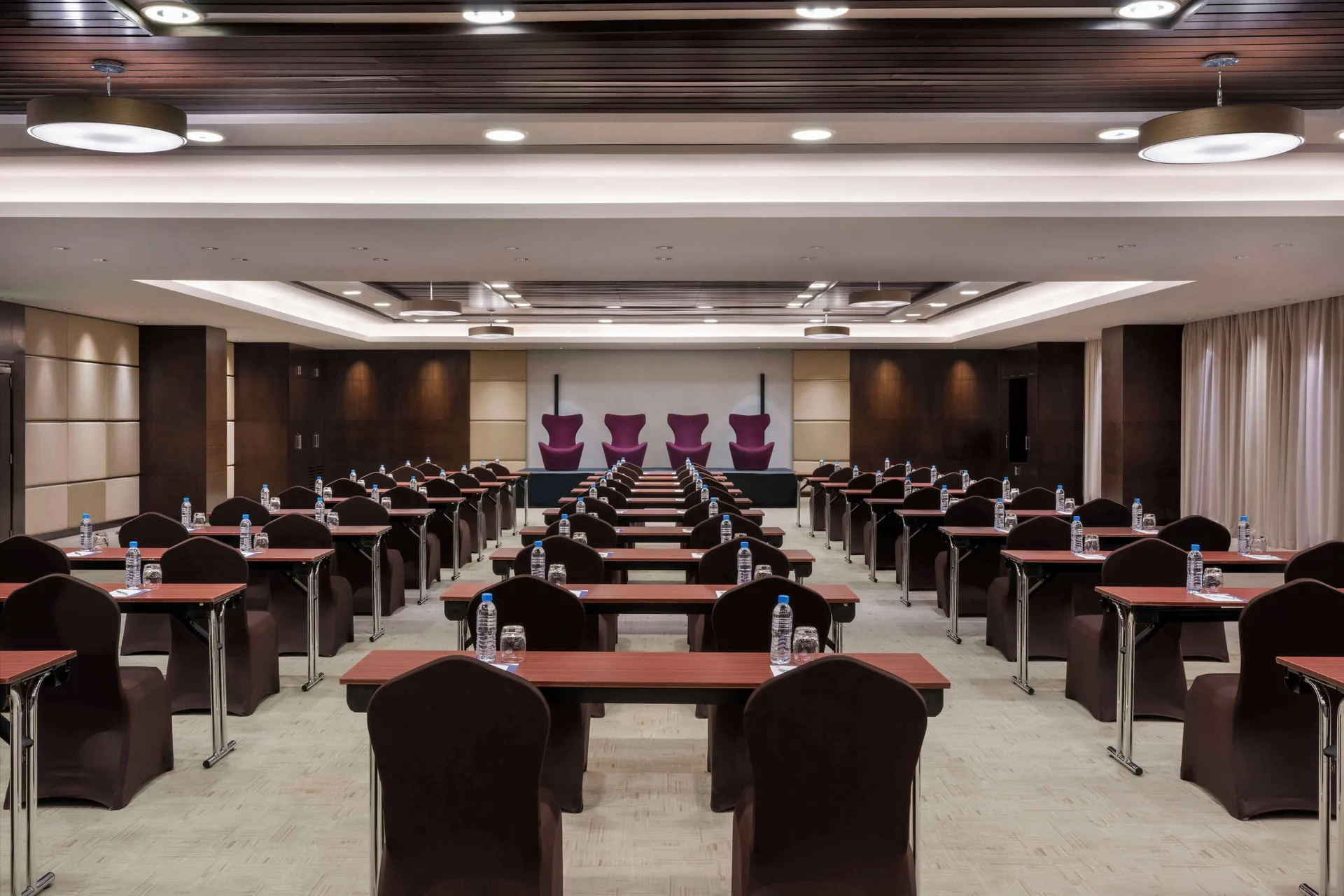 Hyatt Regency Oryx Doha — exterior