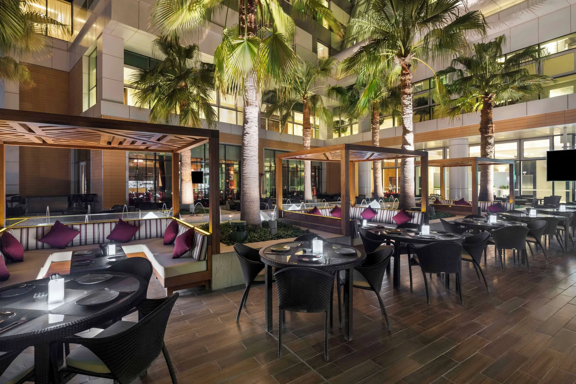 Hyatt Regency Oryx Doha — restaurant